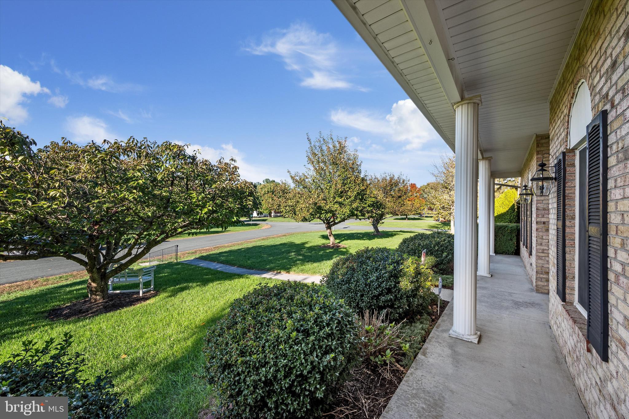 WAKELAND MANOR - Residential