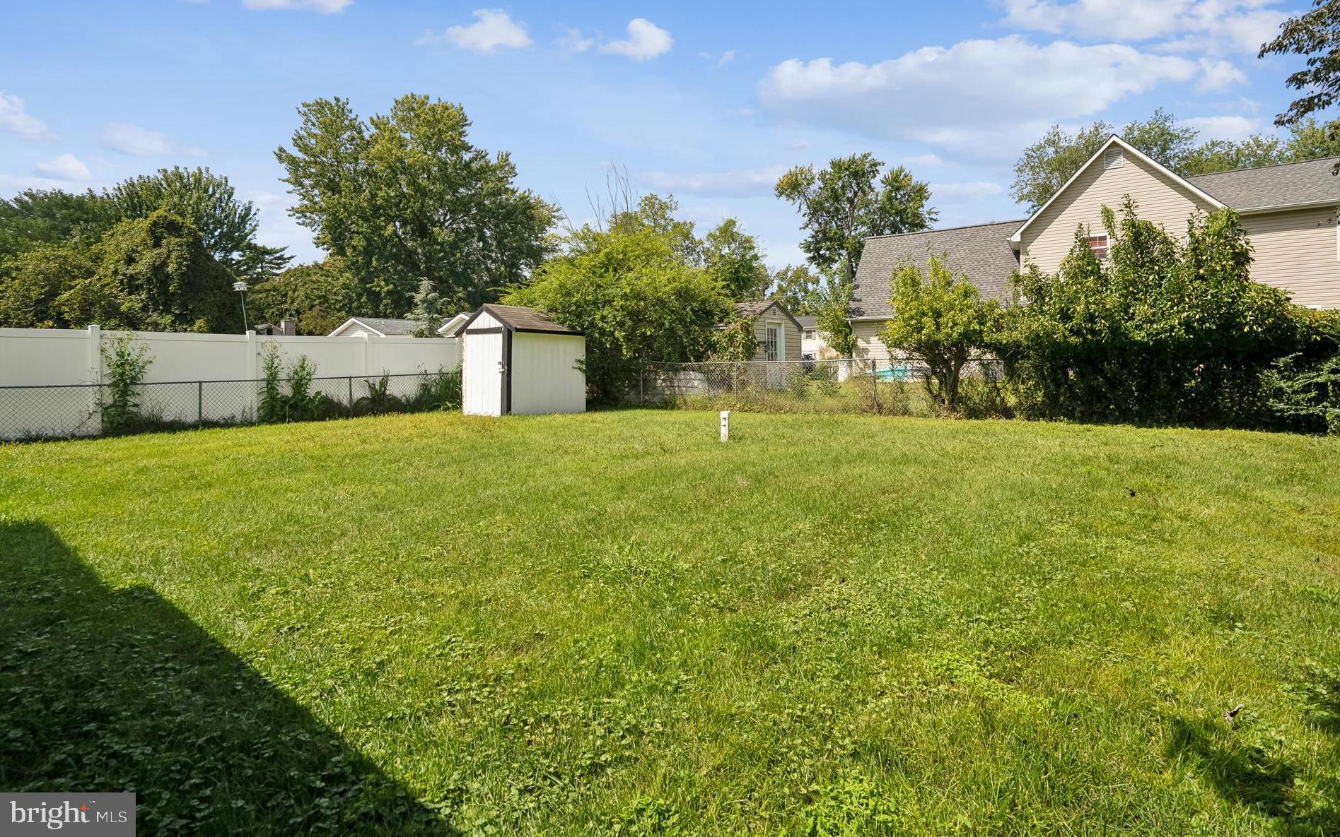 BEVERLEY BEACH - Residential Lease