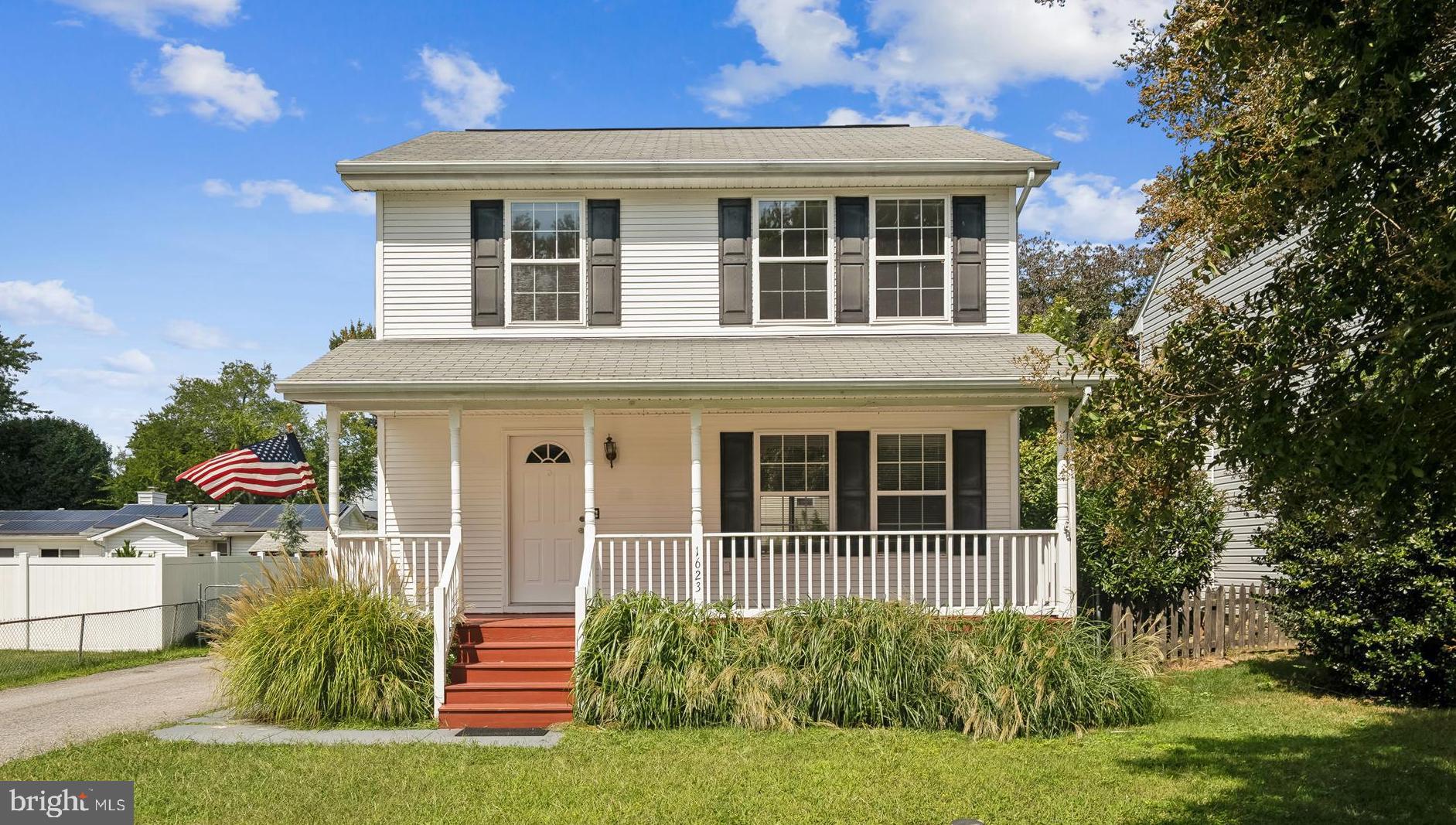 BEVERLEY BEACH - Residential Lease