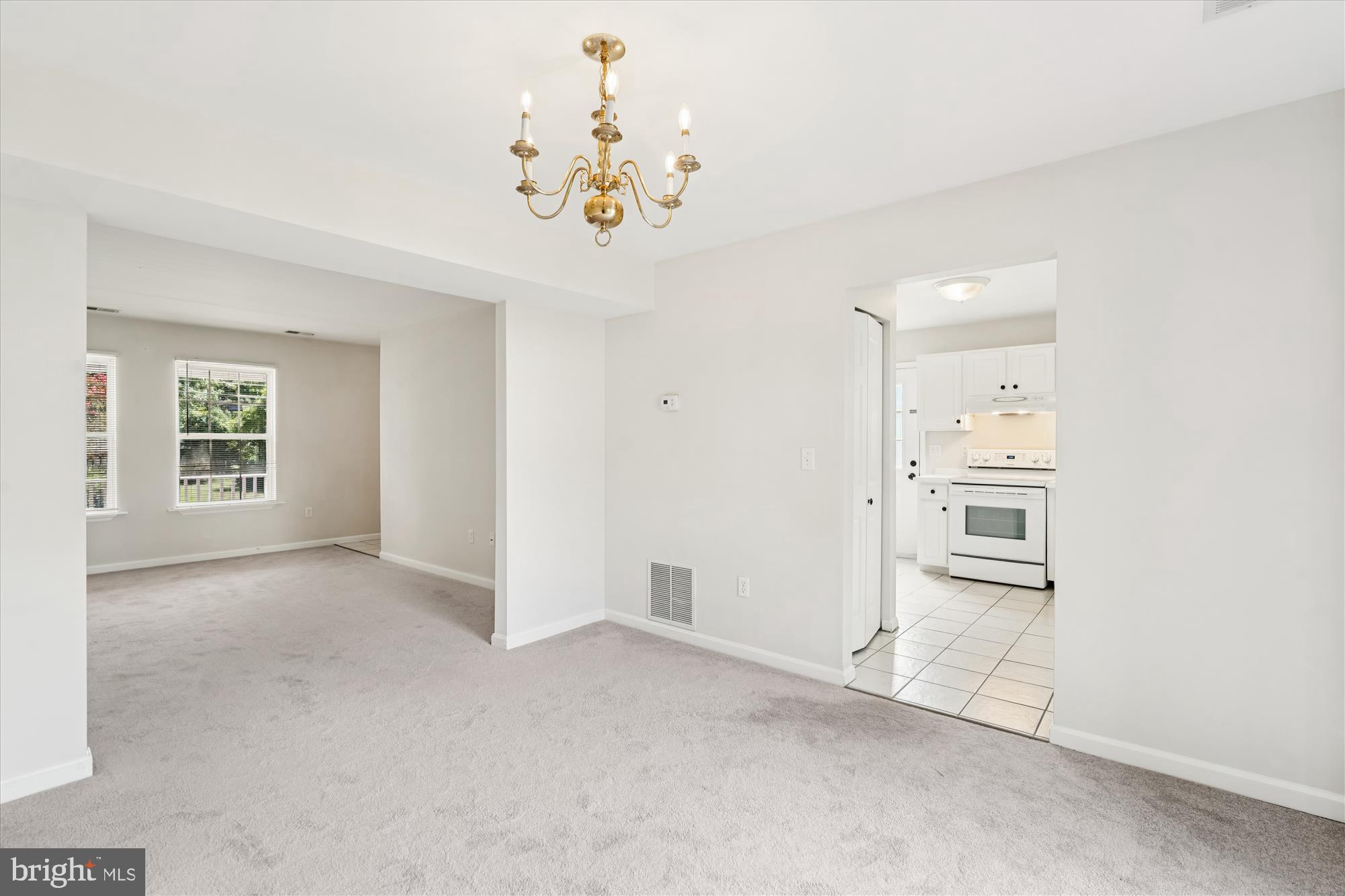 BEVERLEY BEACH - Residential Lease