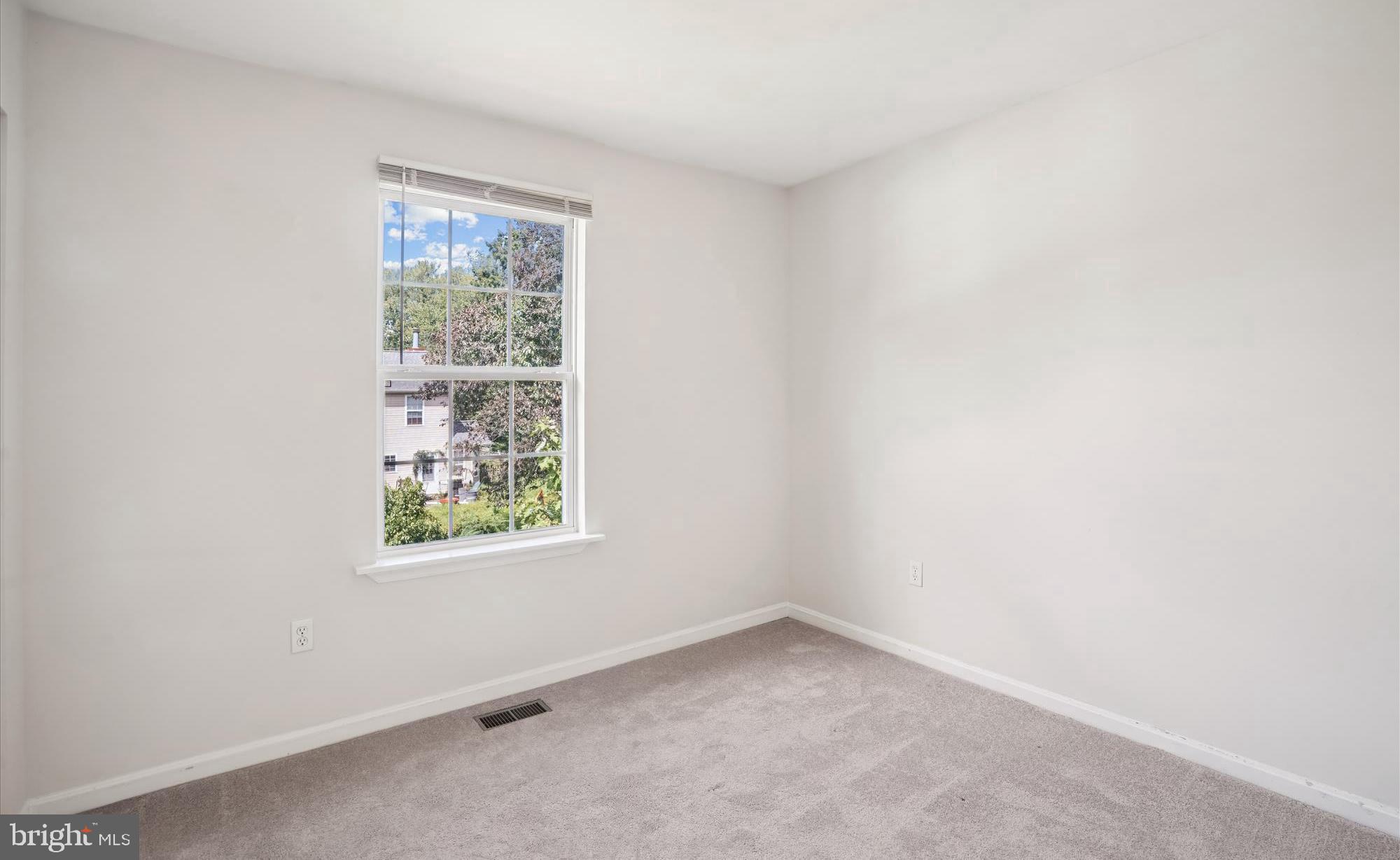 BEVERLEY BEACH - Residential Lease