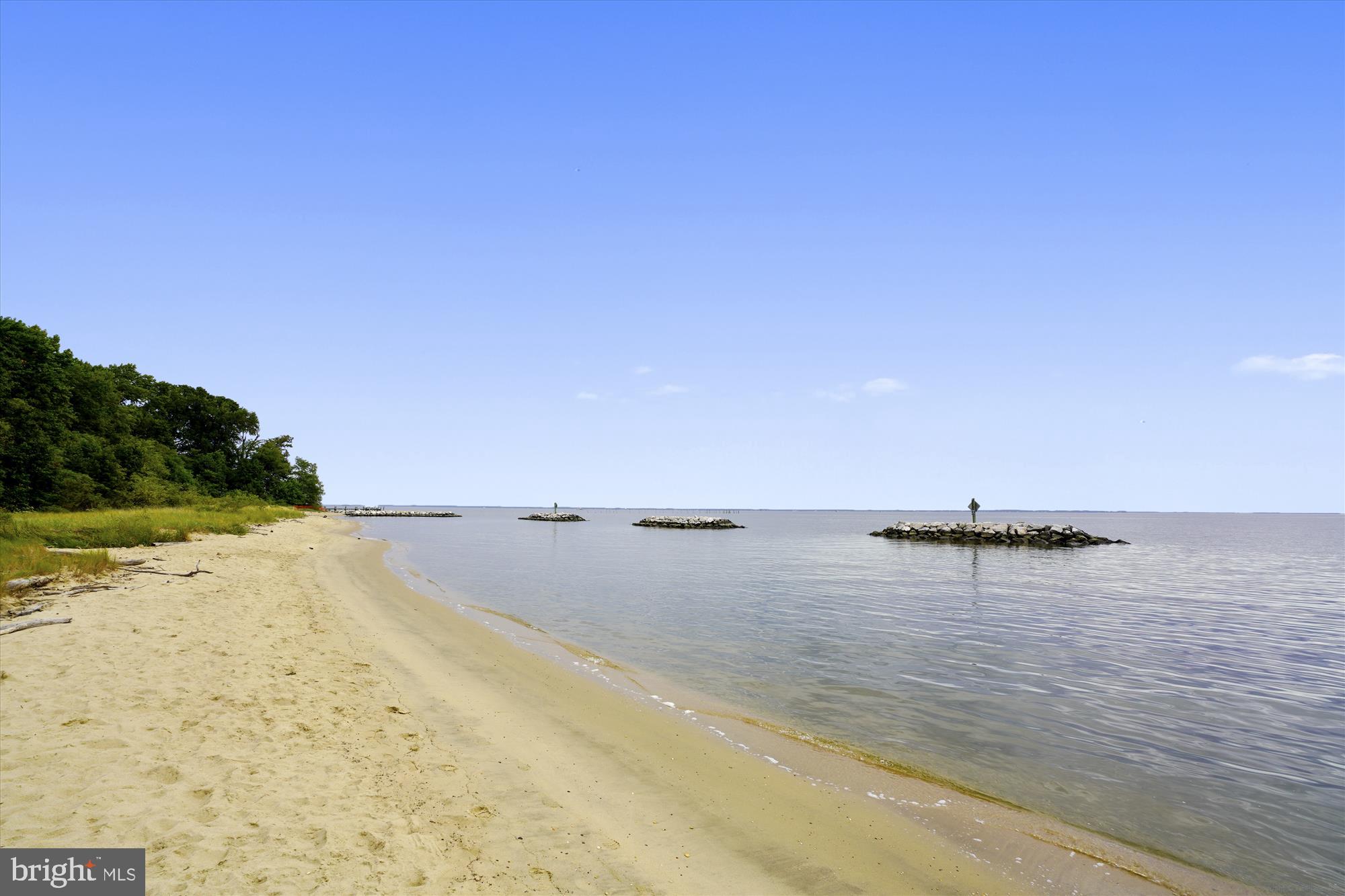 BEVERLEY BEACH - Residential Lease