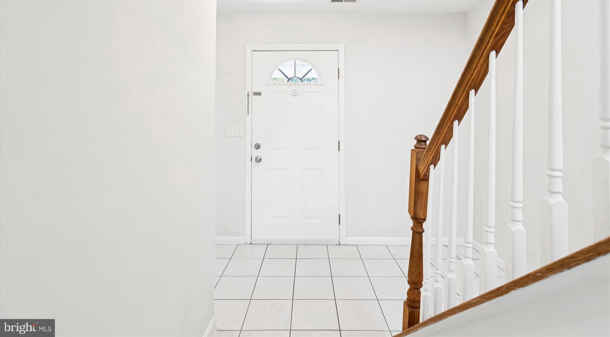 BEVERLEY BEACH - Residential Lease