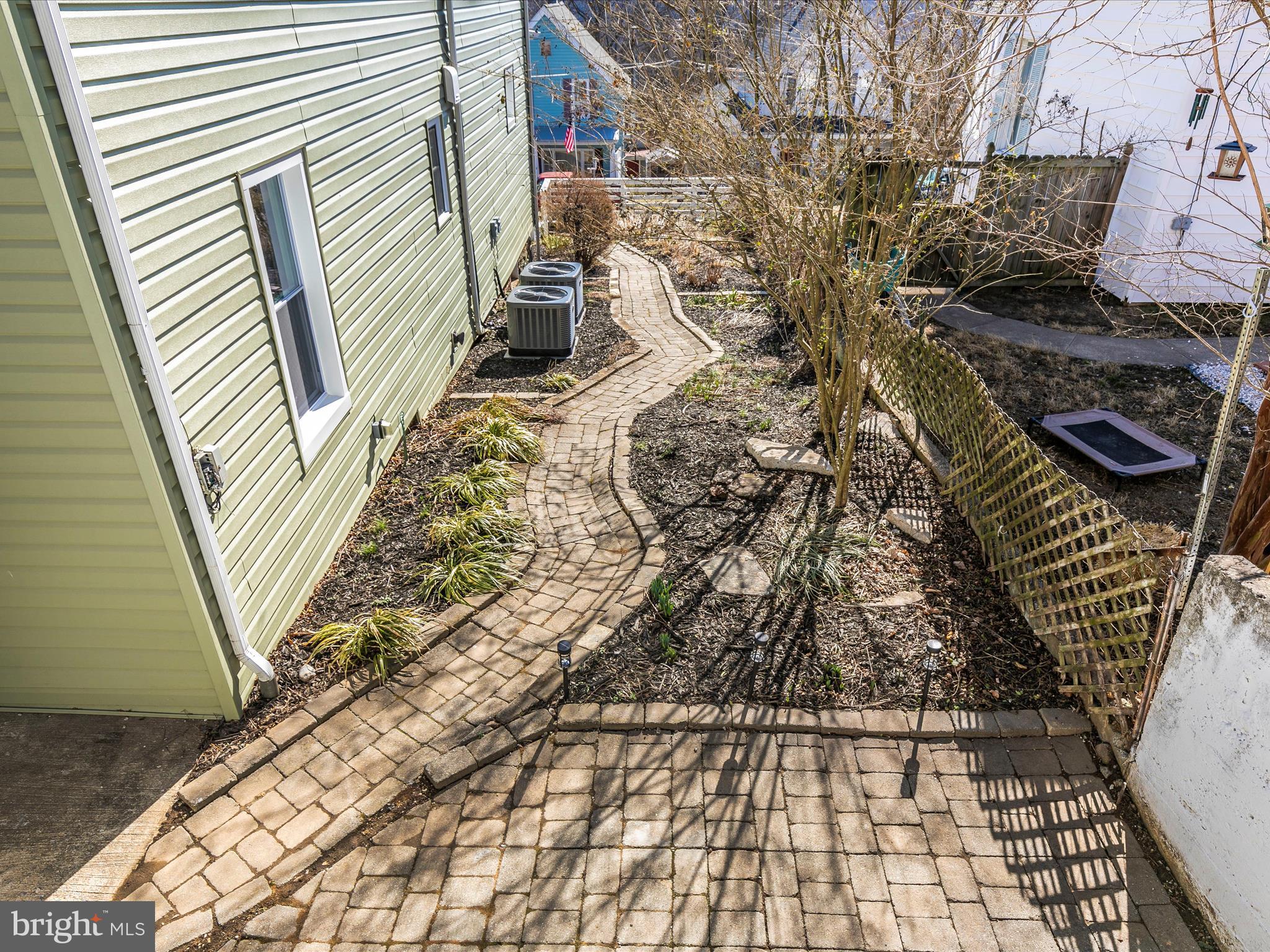 BRUNSWICK - Residential