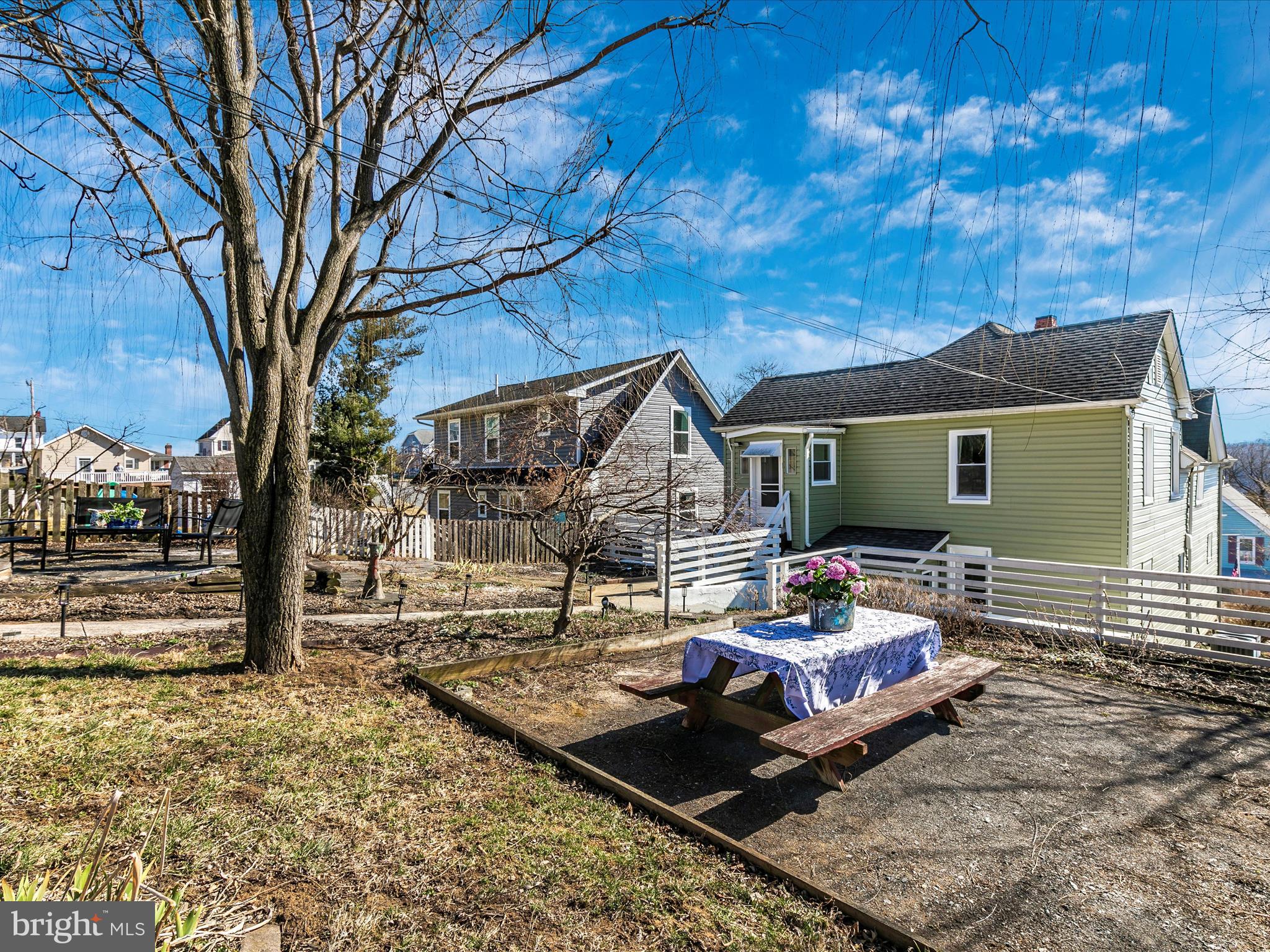 BRUNSWICK - Residential