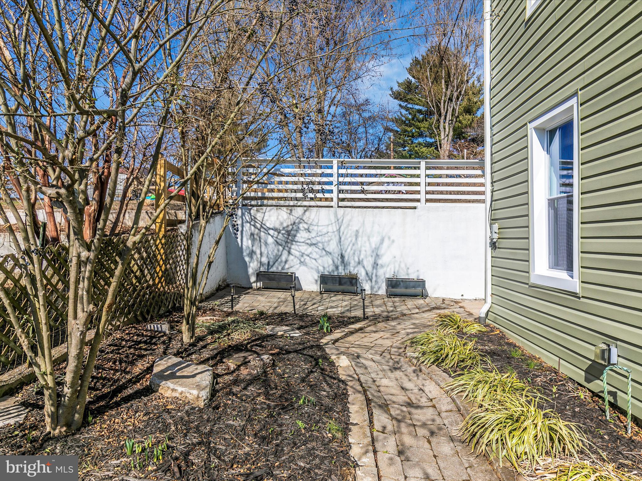 BRUNSWICK - Residential