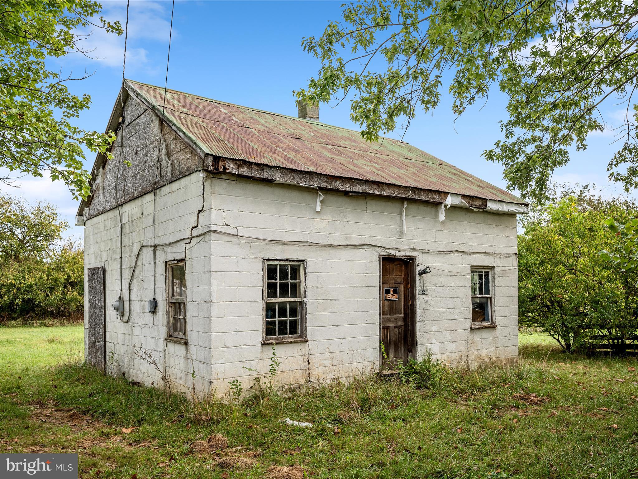 32 DOUBLE TOLLGATE ROAD
