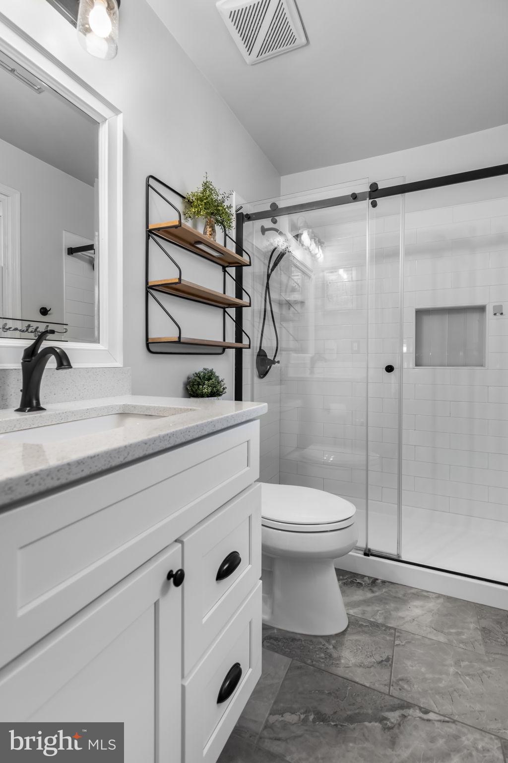 HAMPTONS GROVE - Residential