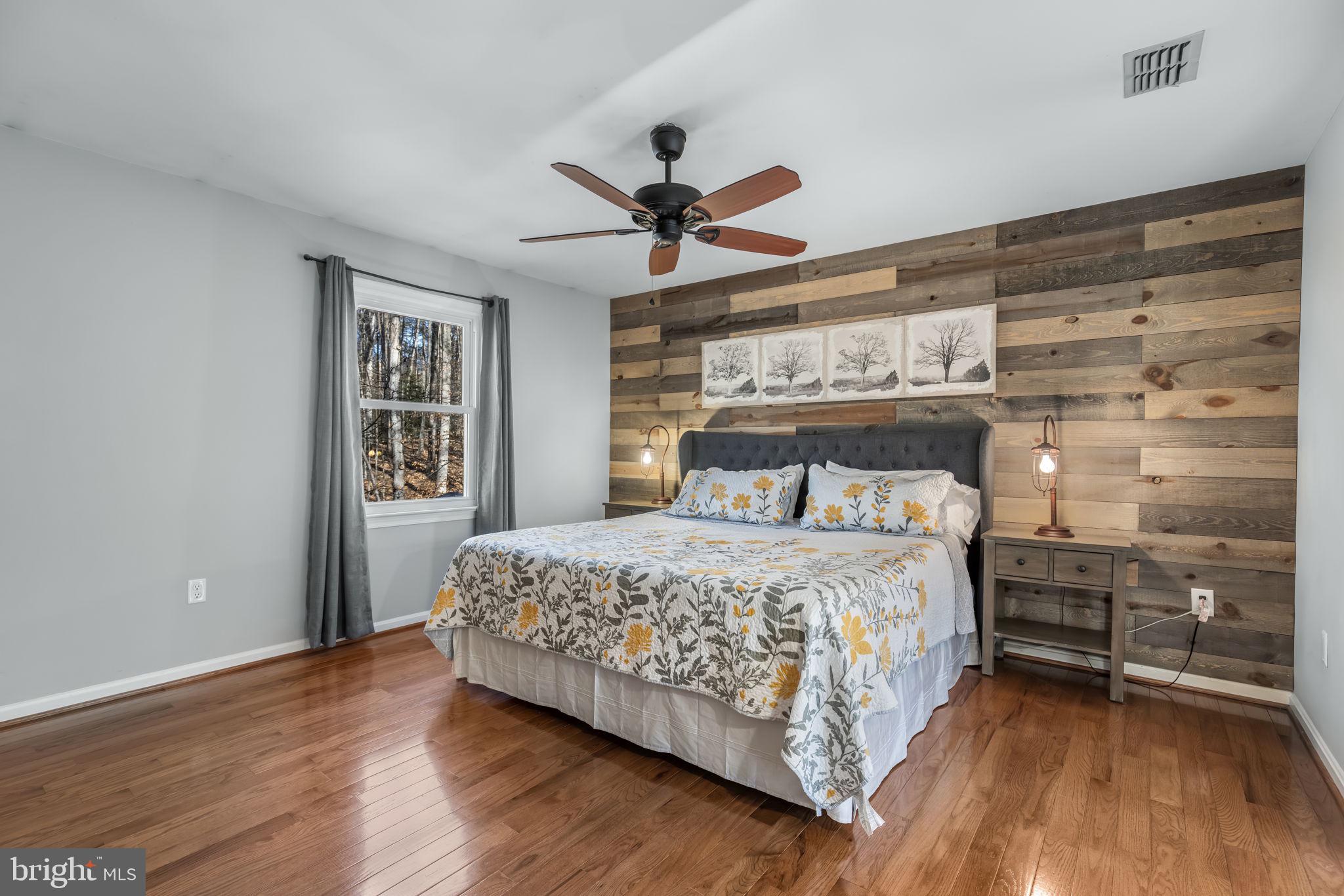 HAMPTONS GROVE - Residential