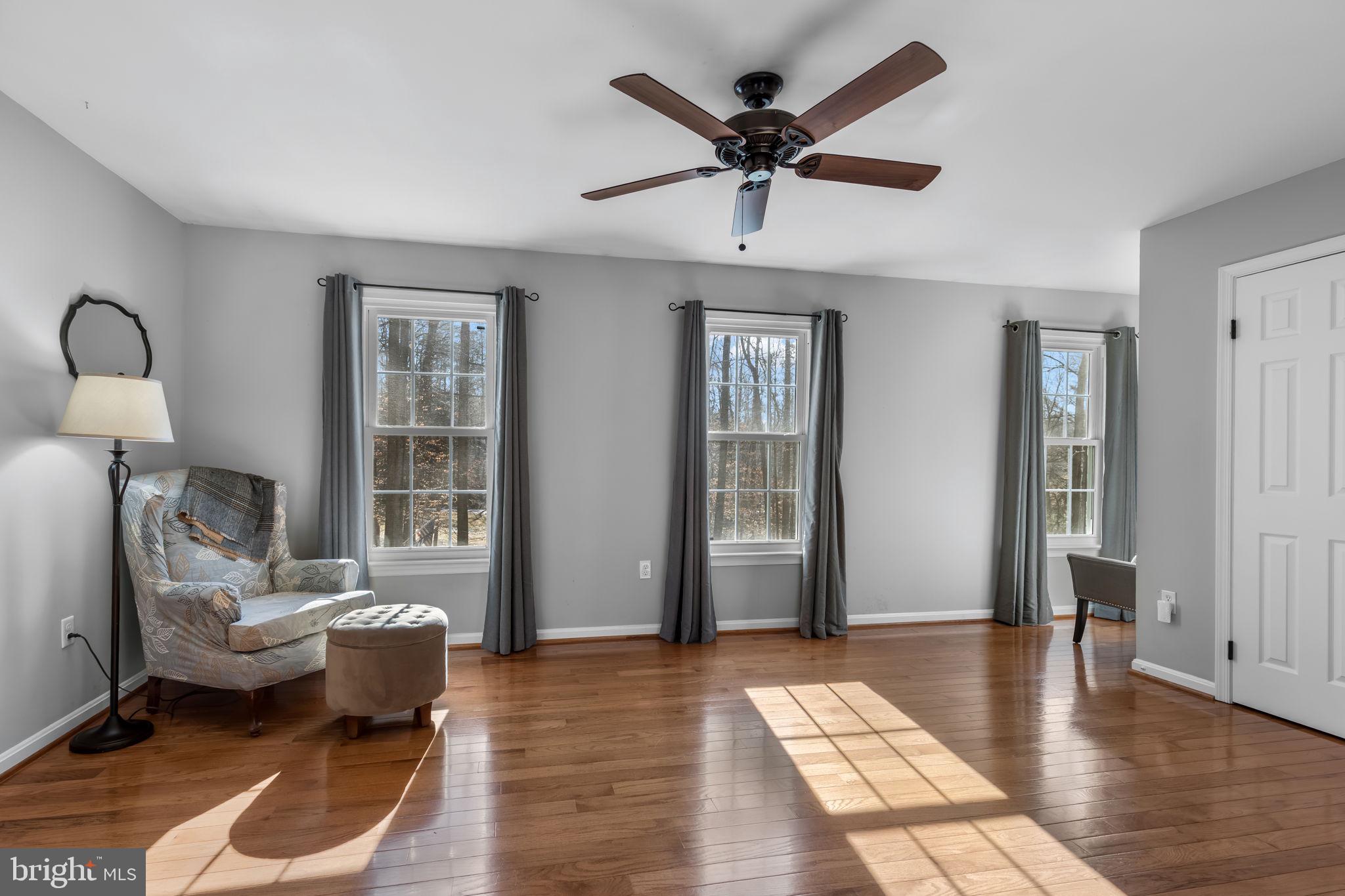 HAMPTONS GROVE - Residential