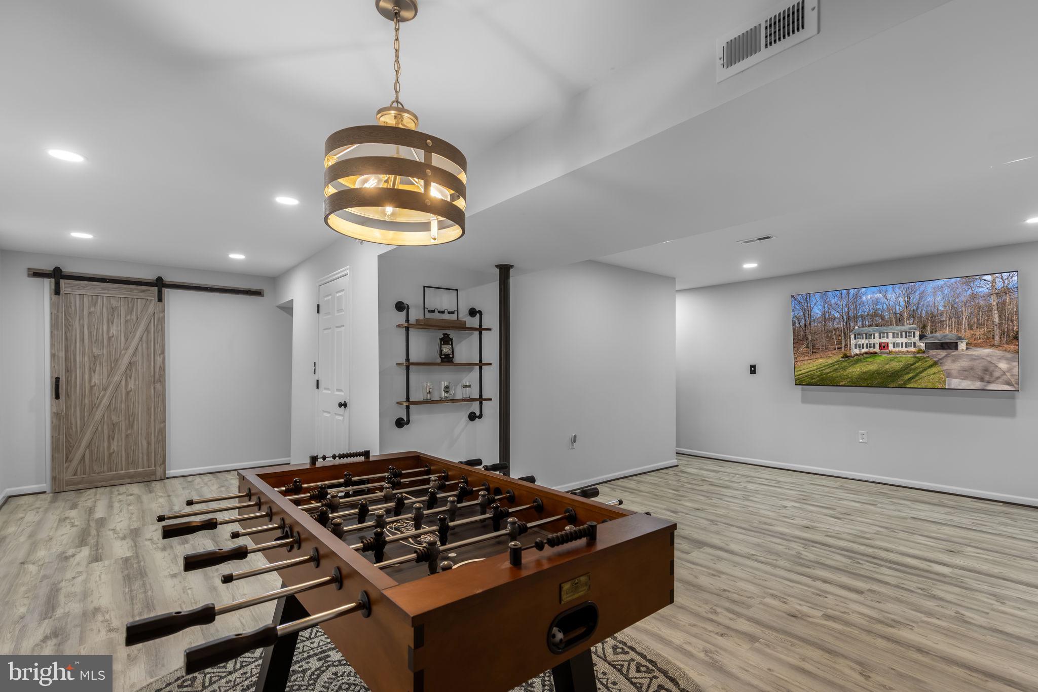 HAMPTONS GROVE - Residential