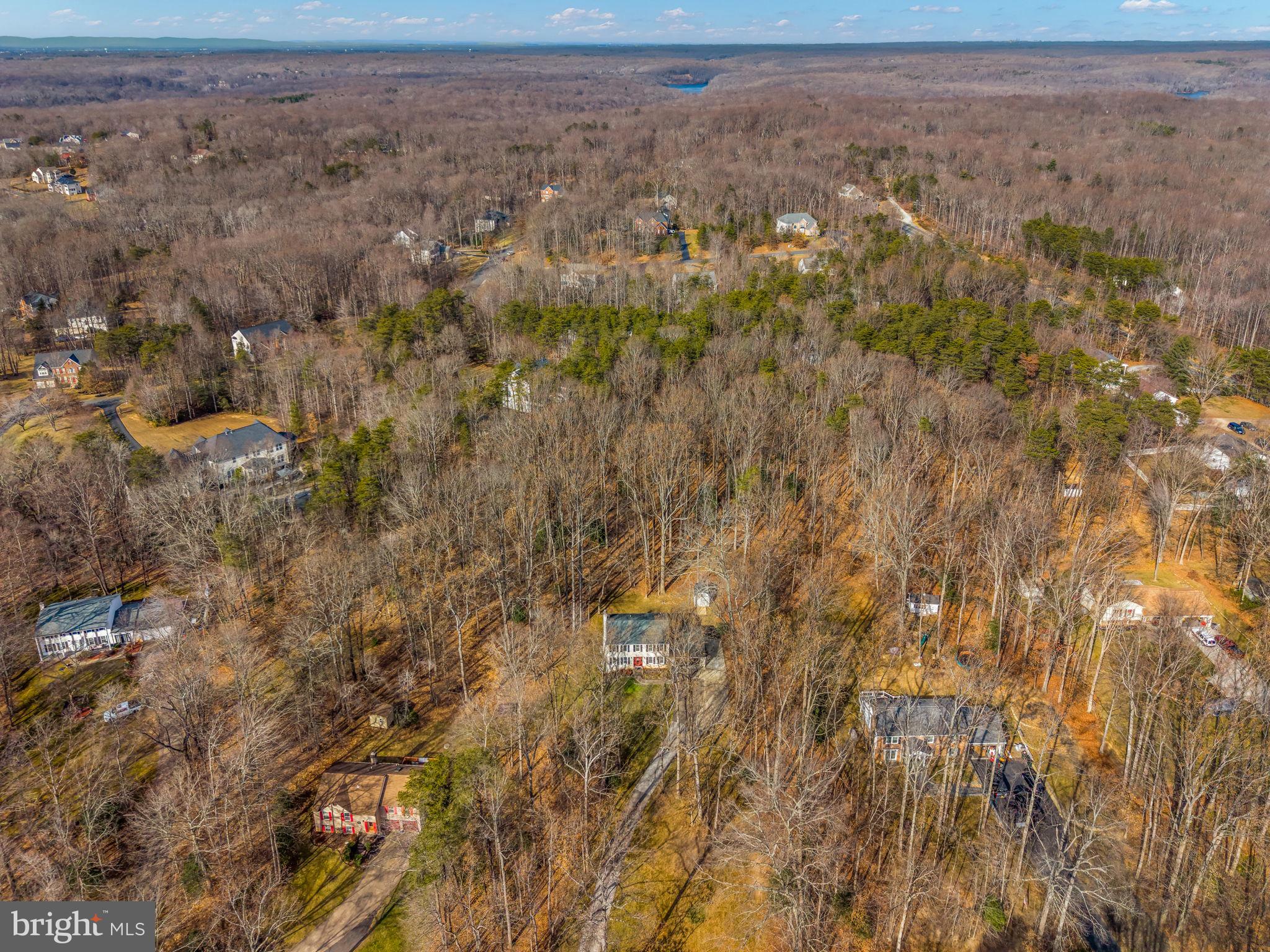 HAMPTONS GROVE - Residential