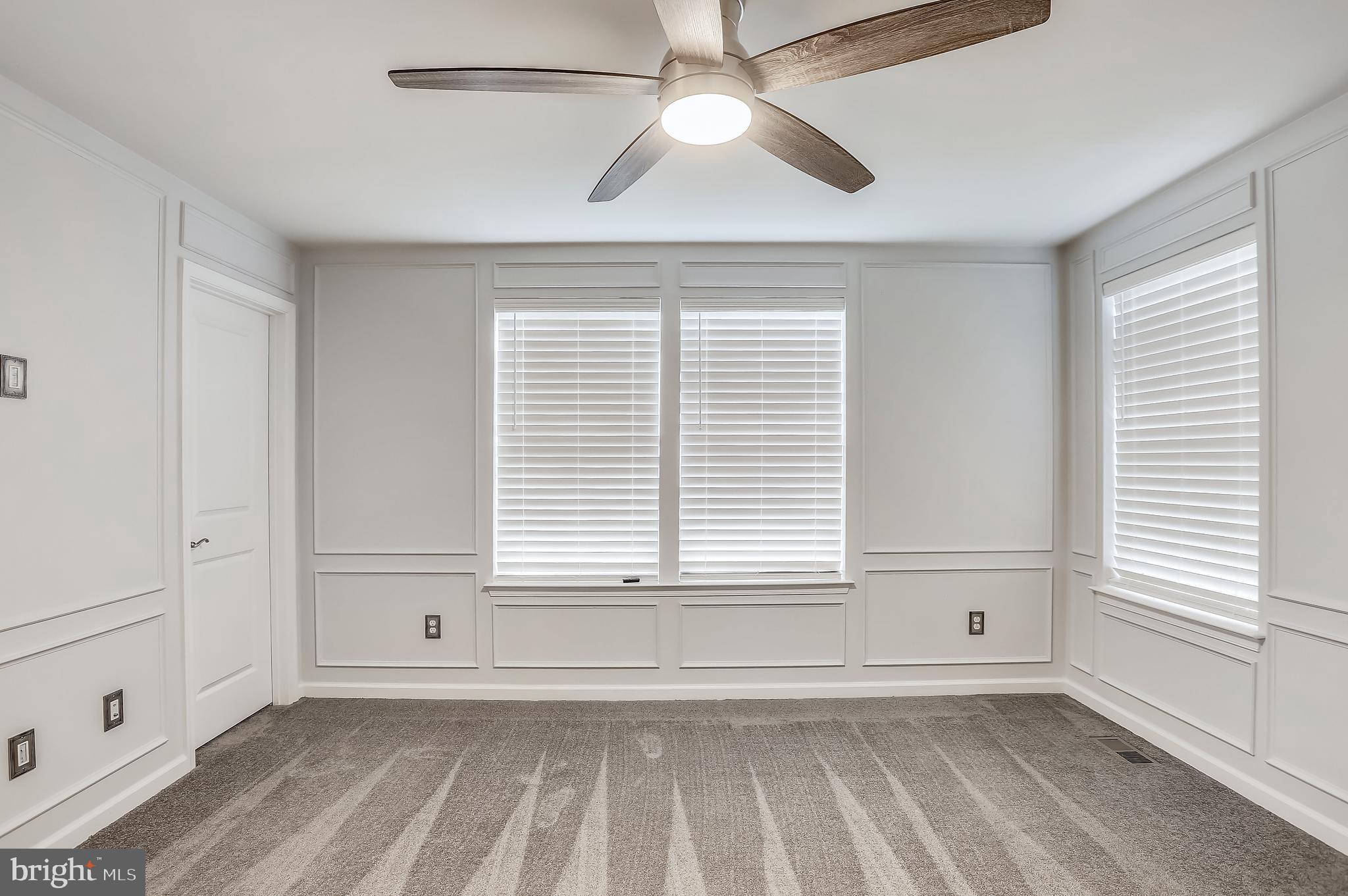 METRO POINTE - Residential