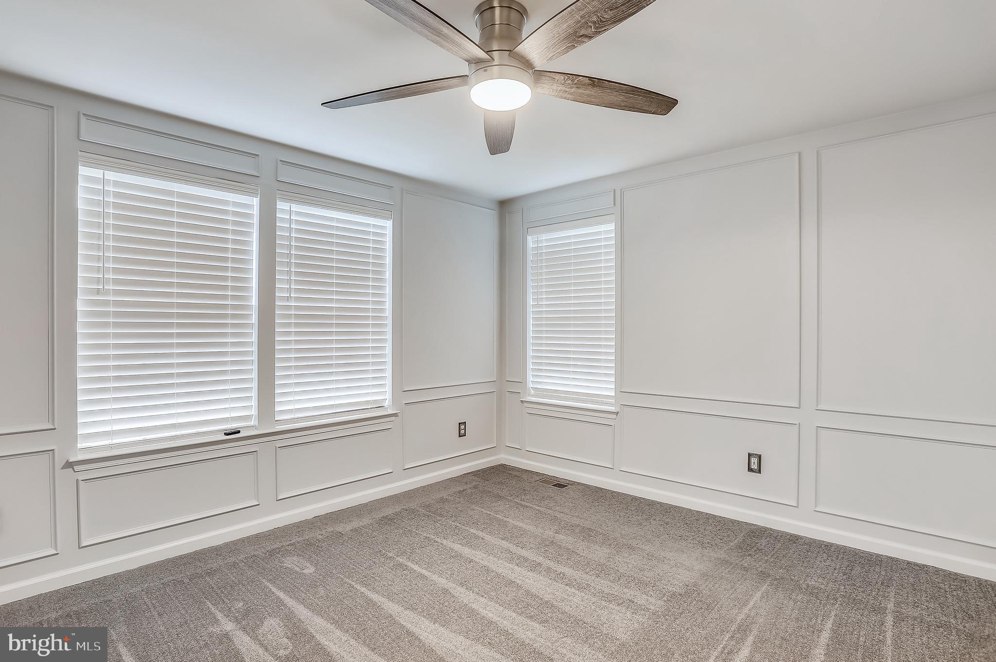 METRO POINTE - Residential