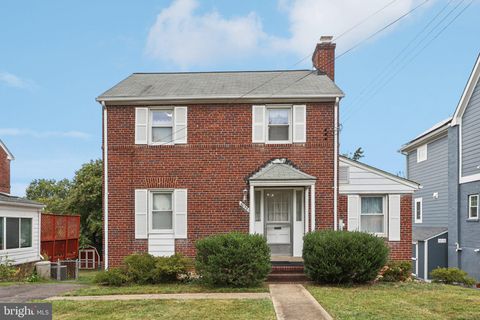 6033 19TH ROAD N ARLINGTON VA 22205