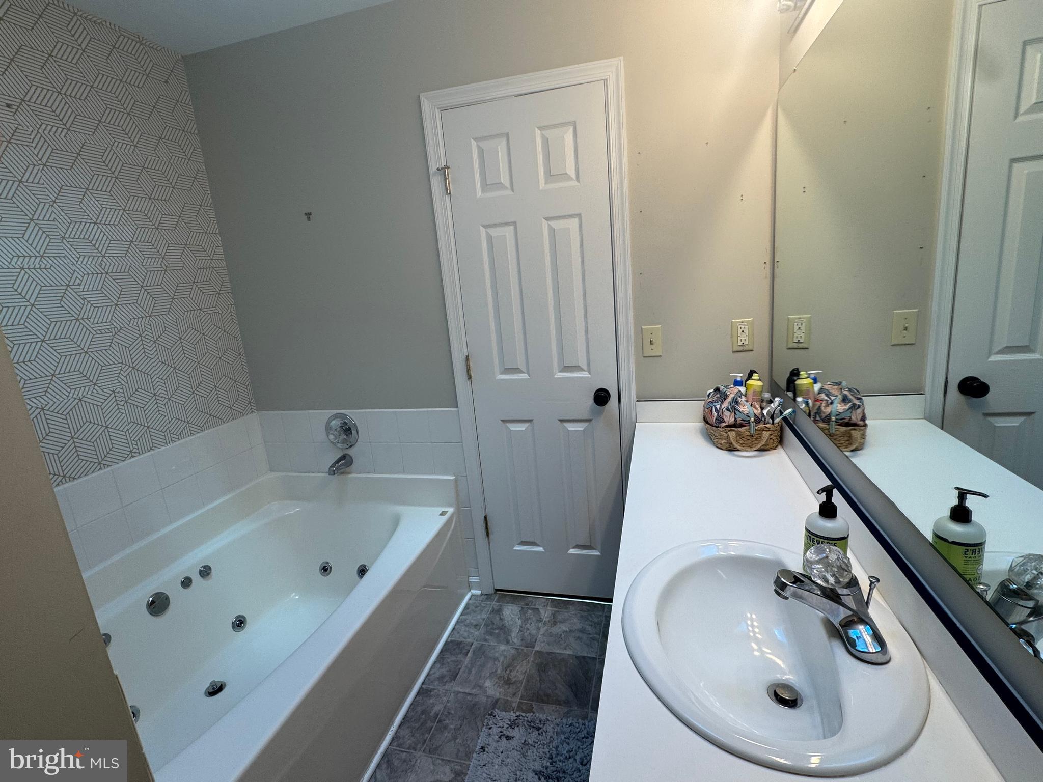 POTOMAC SANDS - Residential Lease