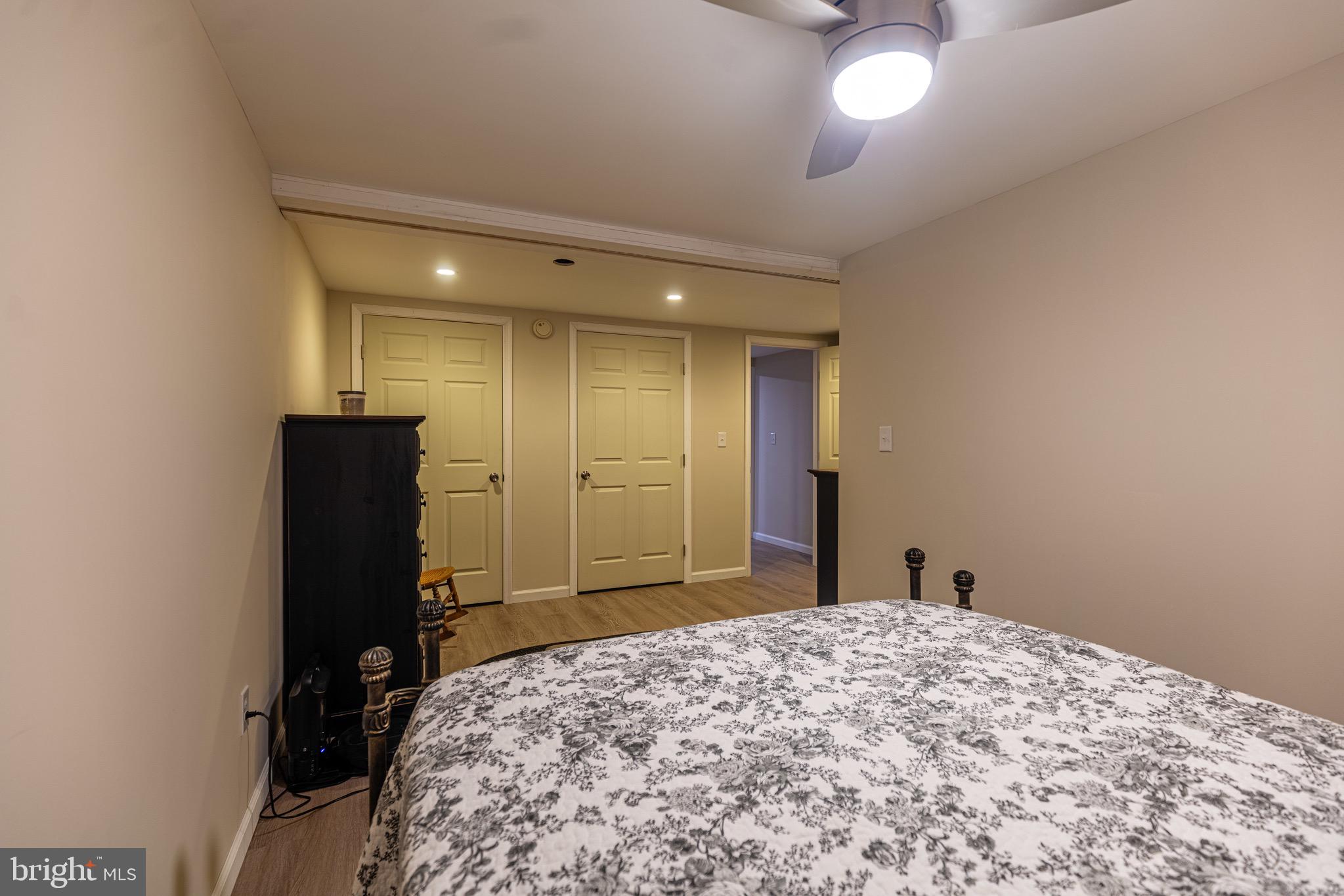 WAYNESBORO - Residential