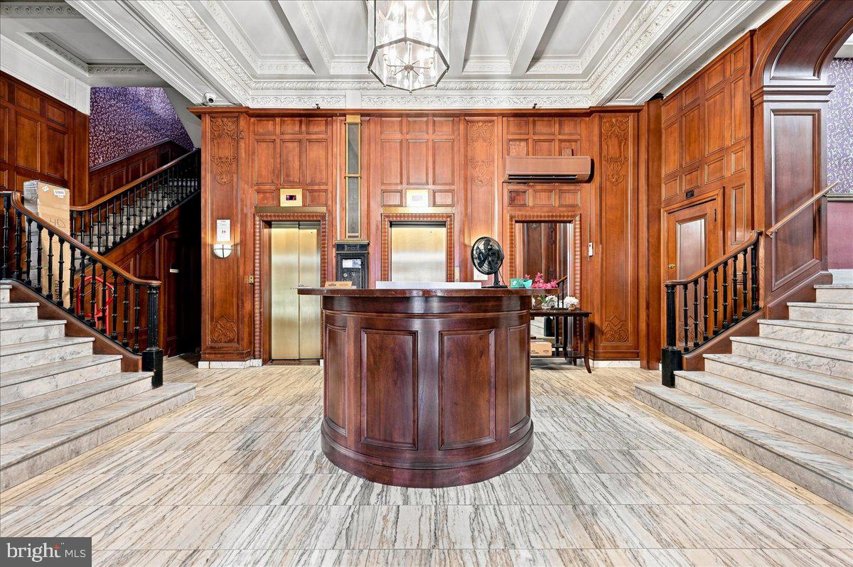 250 S 13TH STREET 00 11E