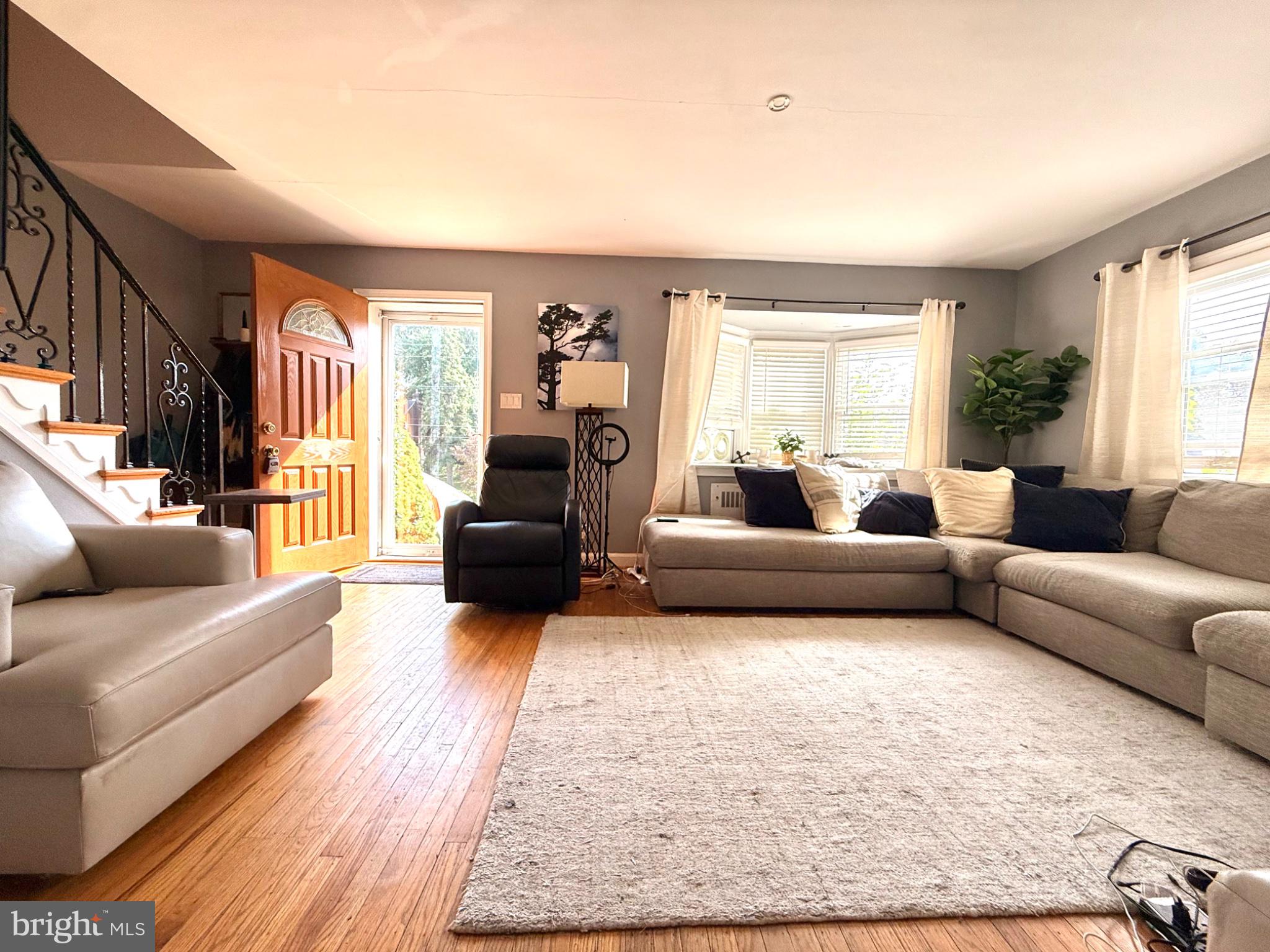 1516 BURMONT ROAD