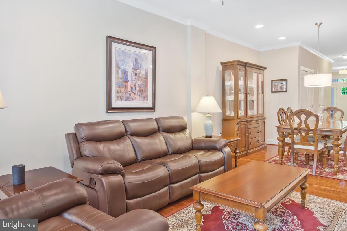 WALDEN WOODS - Residential