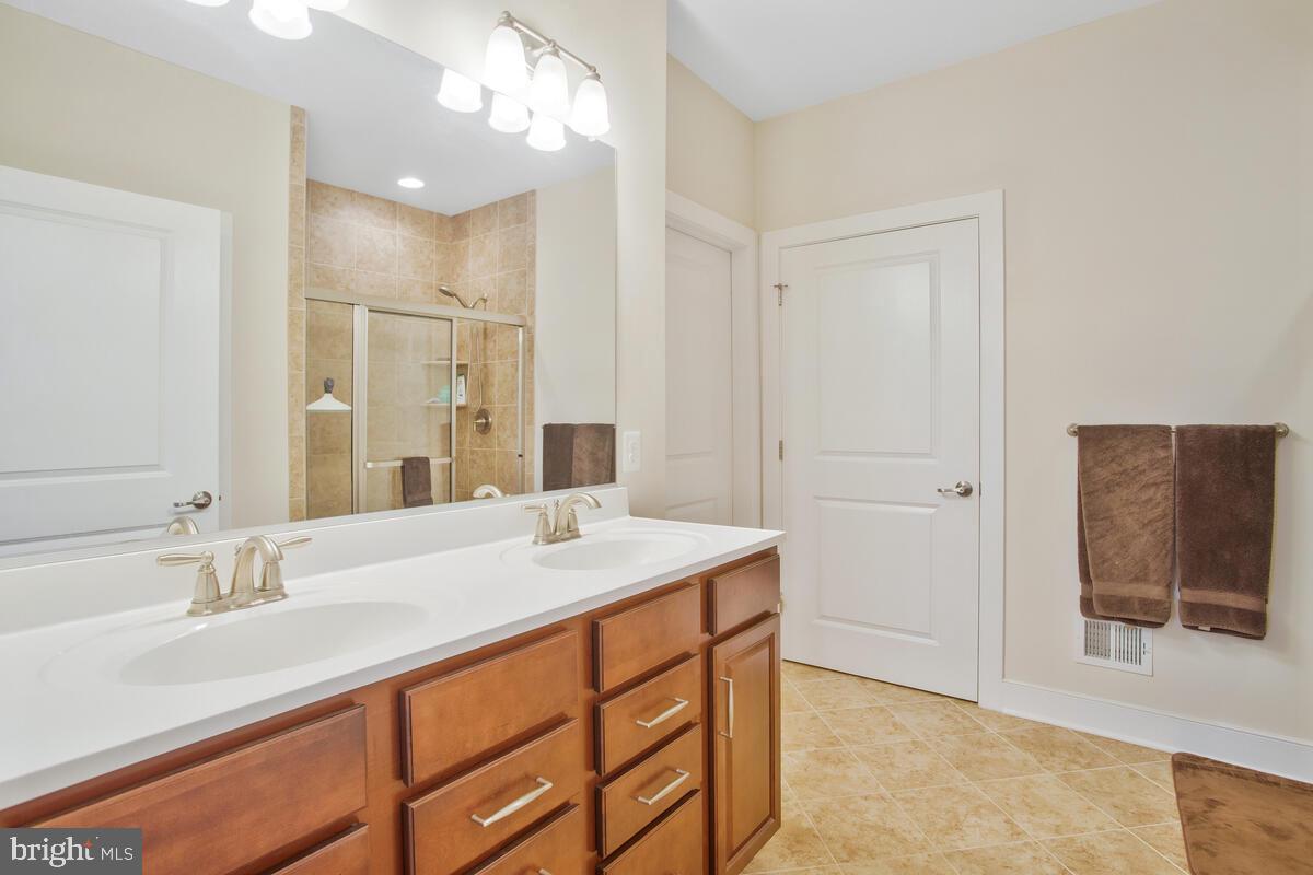 WALDEN WOODS - Residential