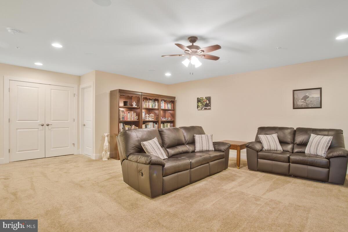 WALDEN WOODS - Residential