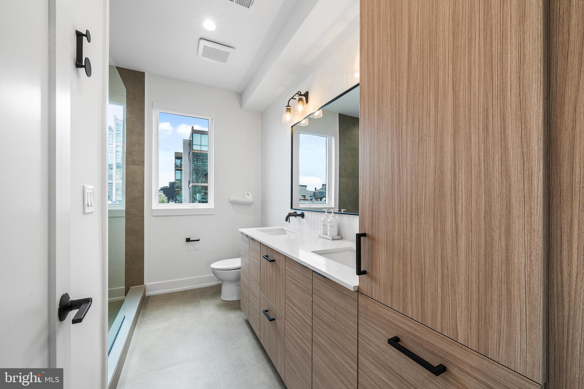 WASHINGTON SQ WEST - Residential