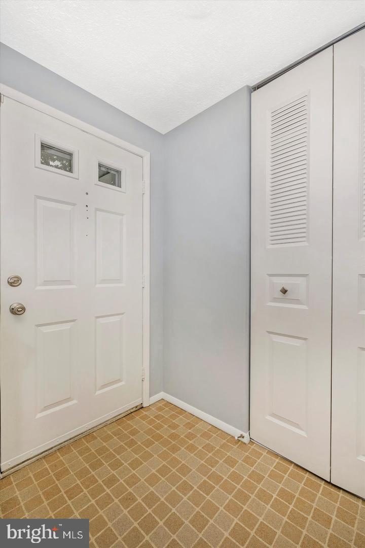 AMBER MEADOWS - Residential Lease