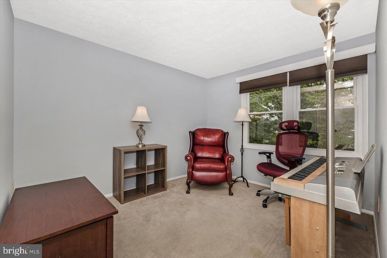 AMBER MEADOWS - Residential Lease