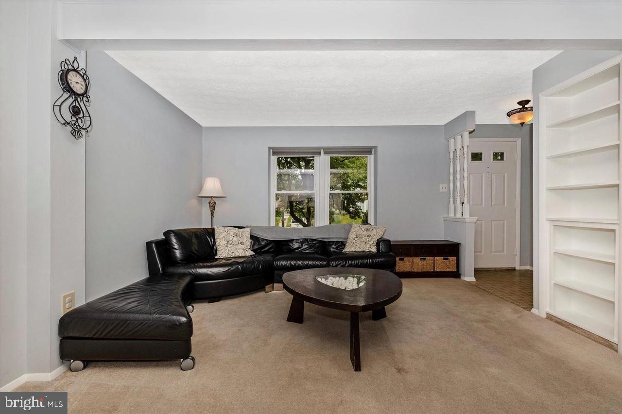 AMBER MEADOWS - Residential Lease