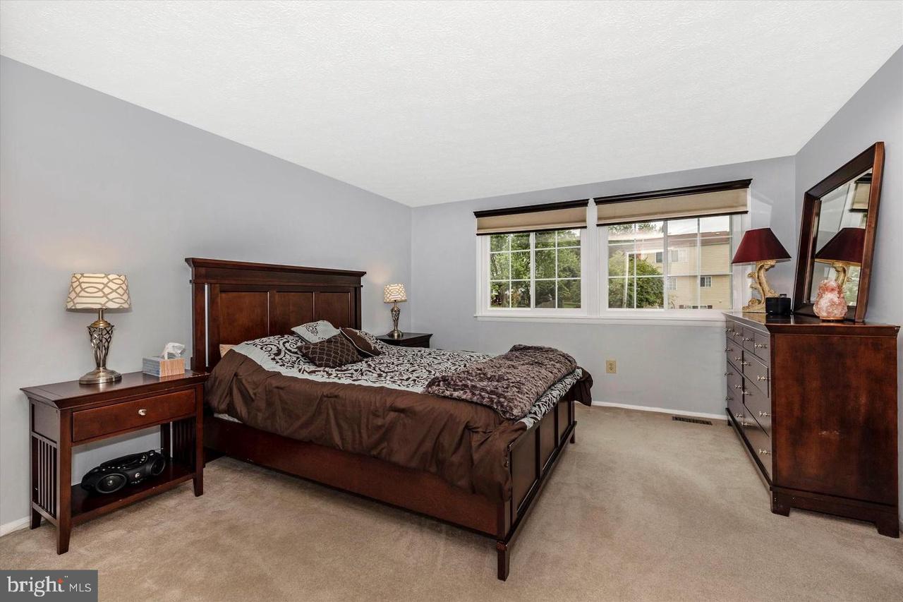 AMBER MEADOWS - Residential Lease