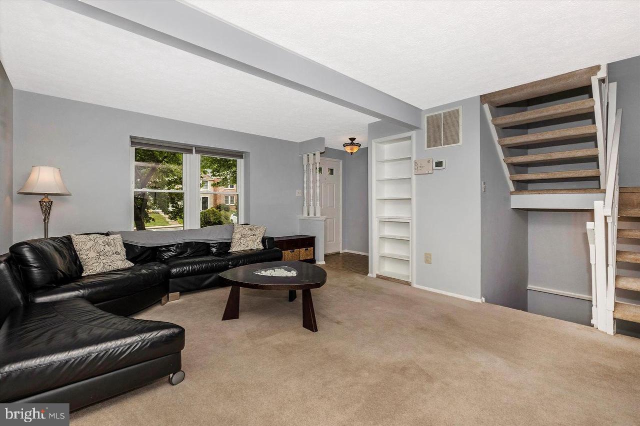 AMBER MEADOWS - Residential Lease