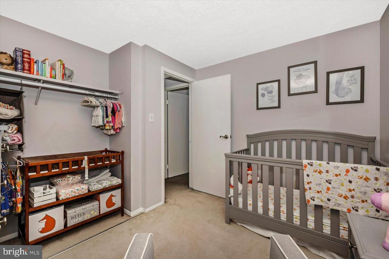 AMBER MEADOWS - Residential Lease