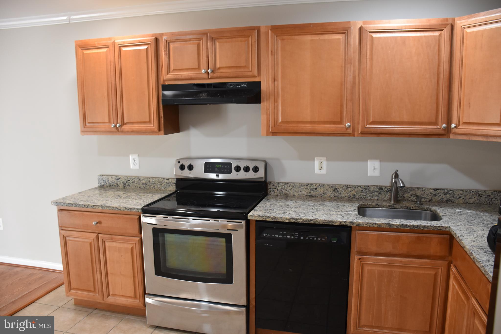 BURKE CENTRE - Residential Lease