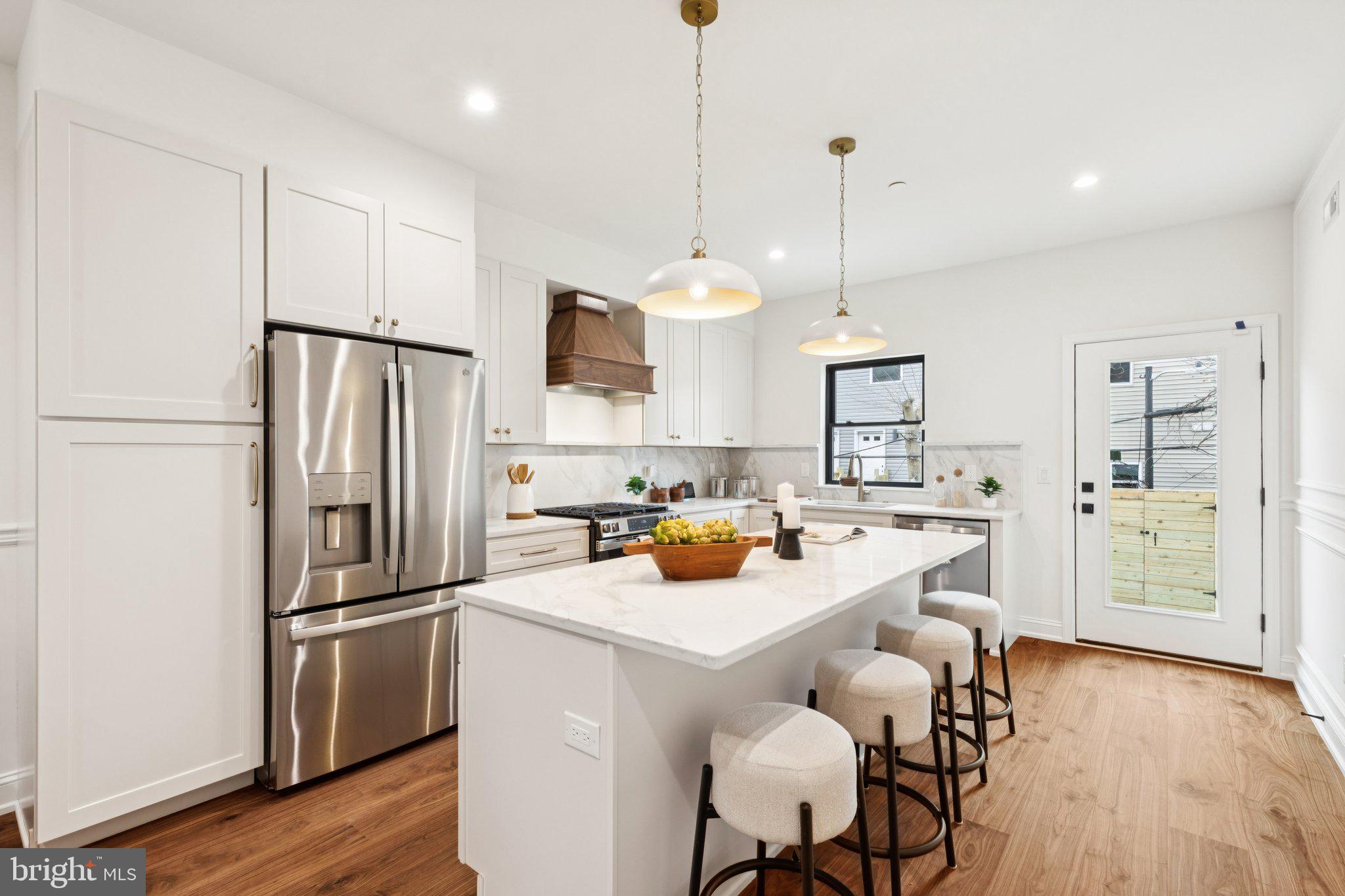 POINT BREEZE - Residential