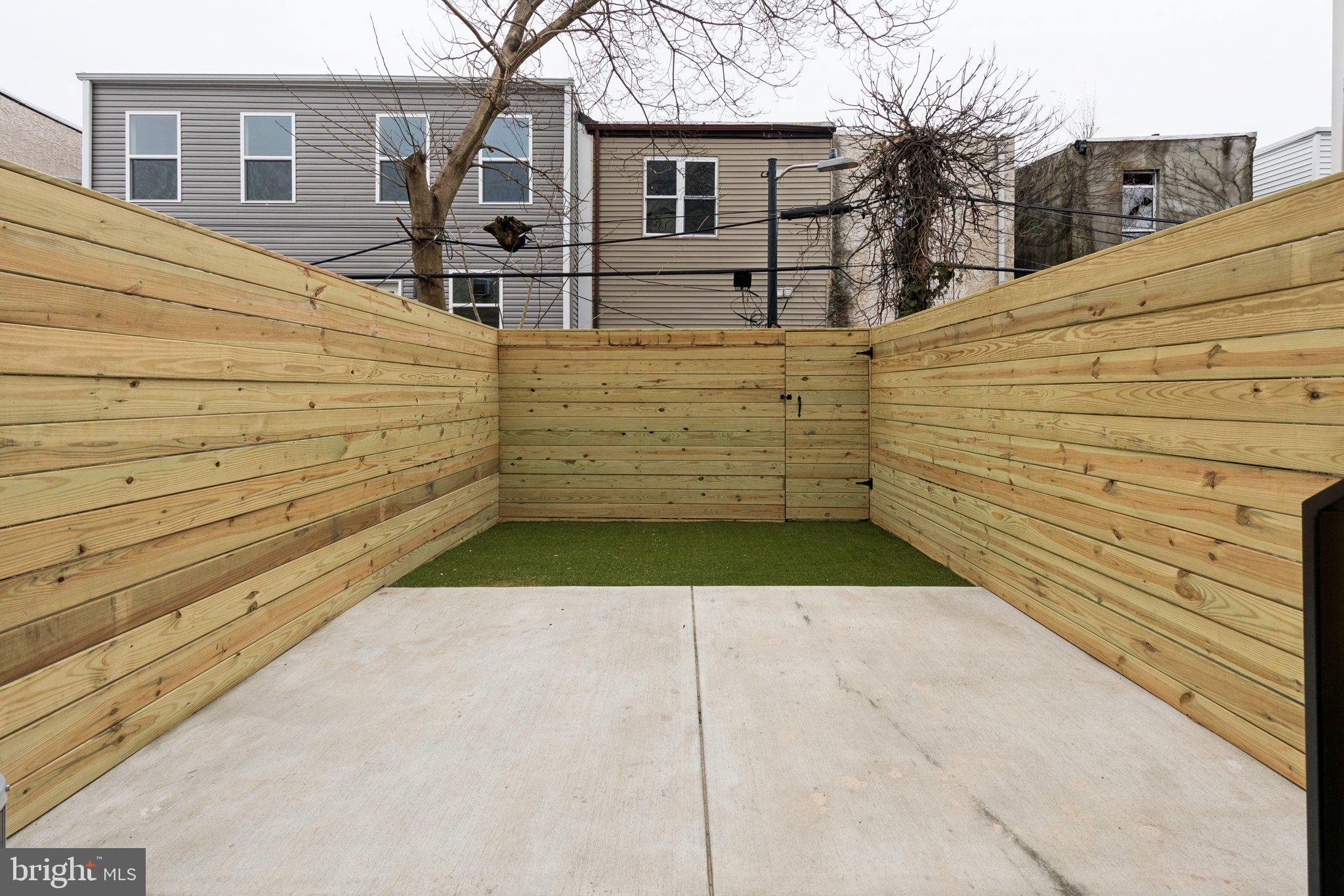 POINT BREEZE - Residential