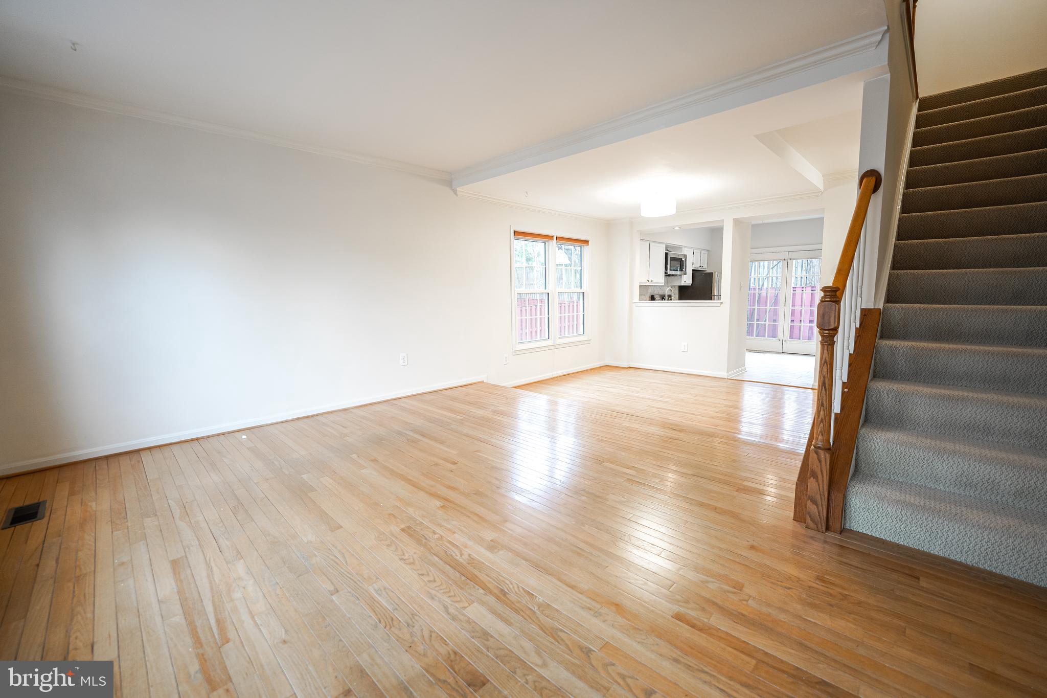 6150 GLEN EAGLES COURT 31