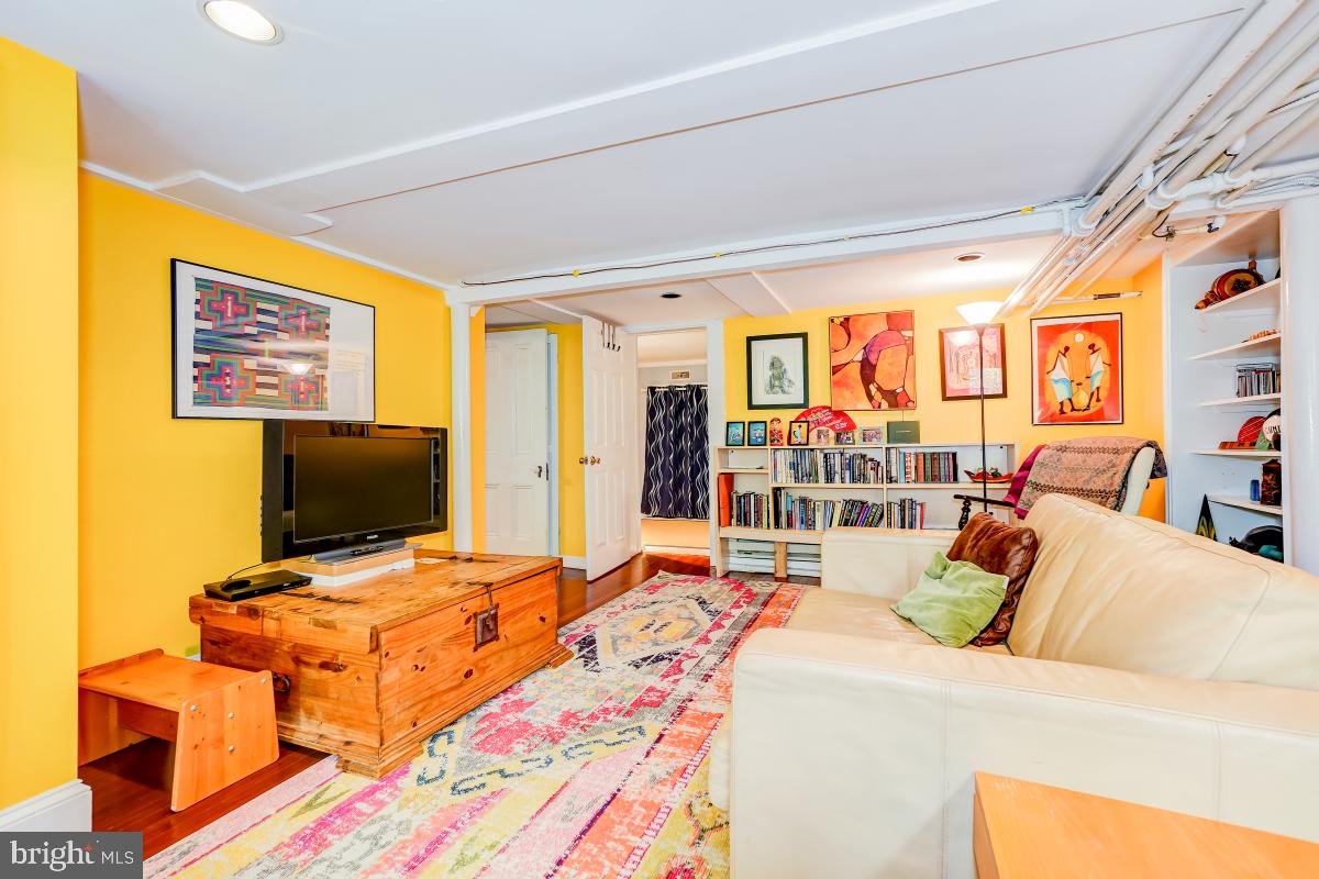 TAKOMA PARK - Residential