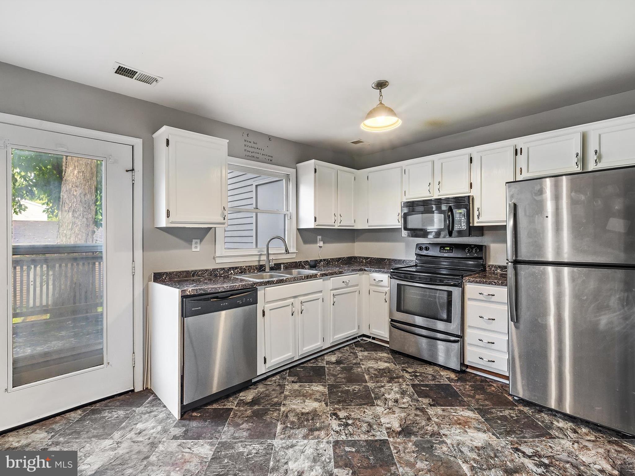 ST CHARLES SUB - HUNTINGTON - Residential