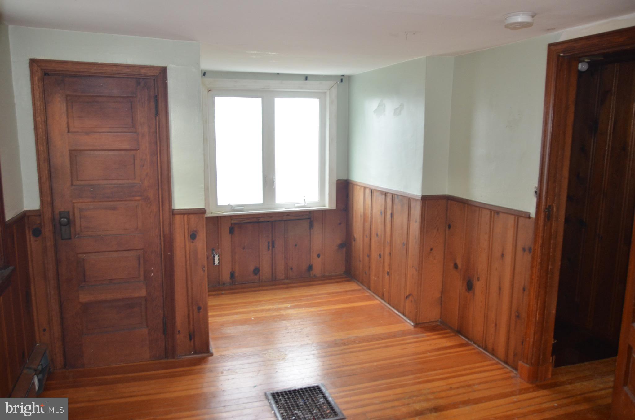 SHOREHAM BEACH - Residential