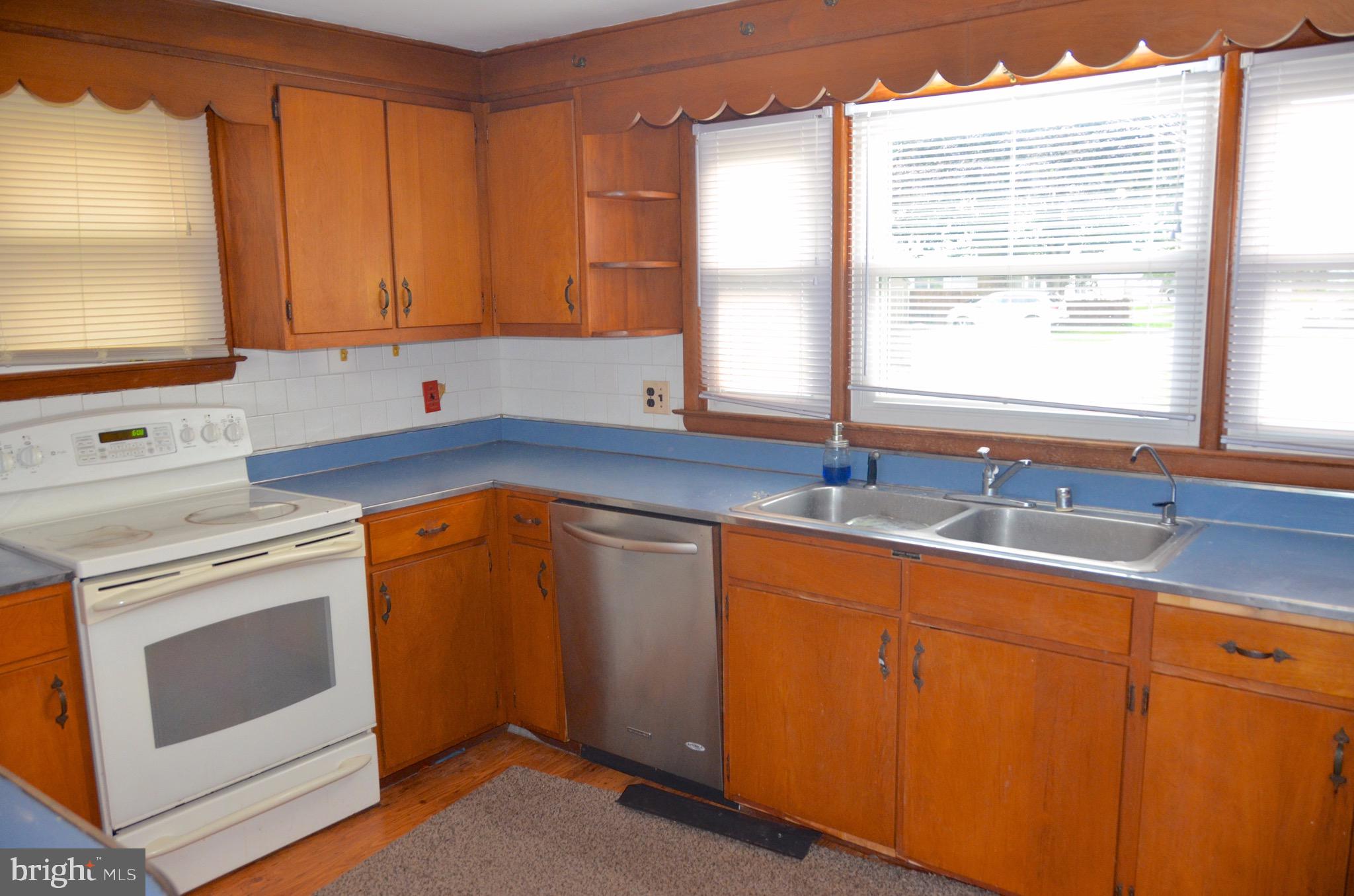 SHOREHAM BEACH - Residential