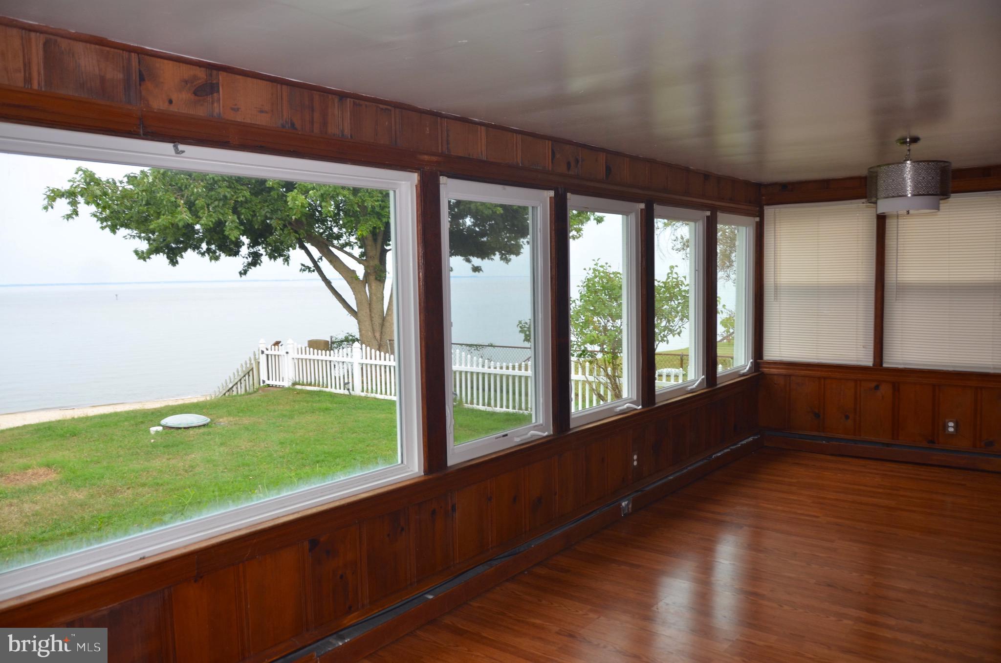 SHOREHAM BEACH - Residential