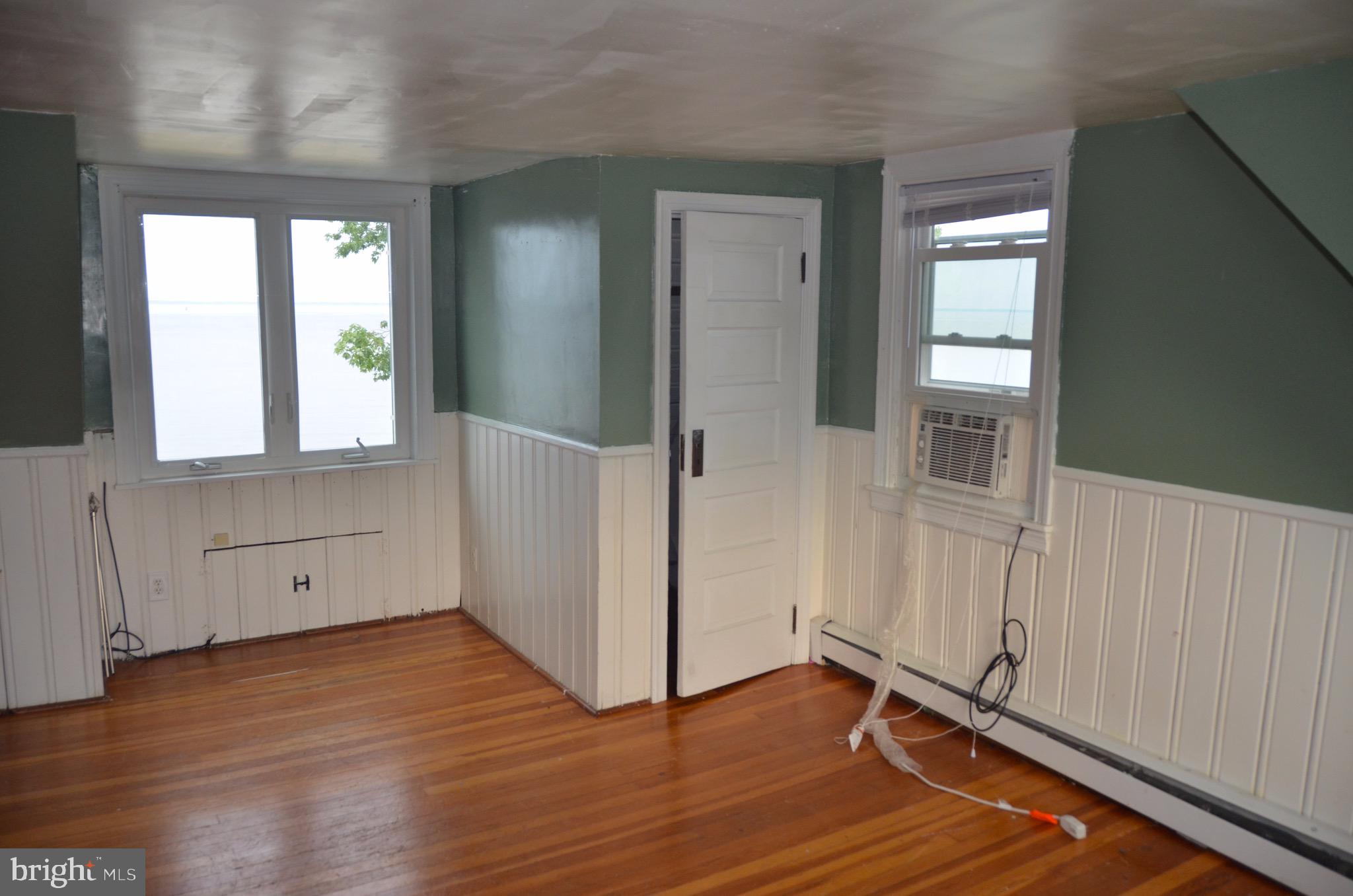 SHOREHAM BEACH - Residential