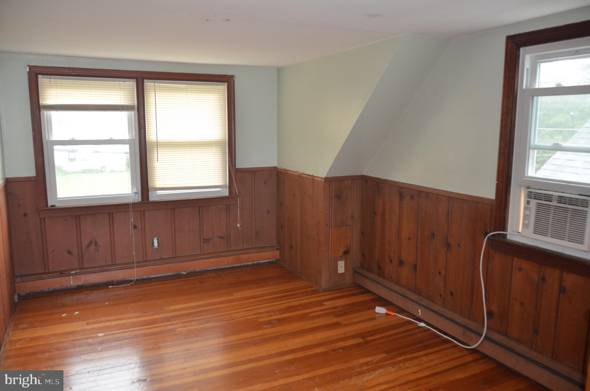 SHOREHAM BEACH - Residential