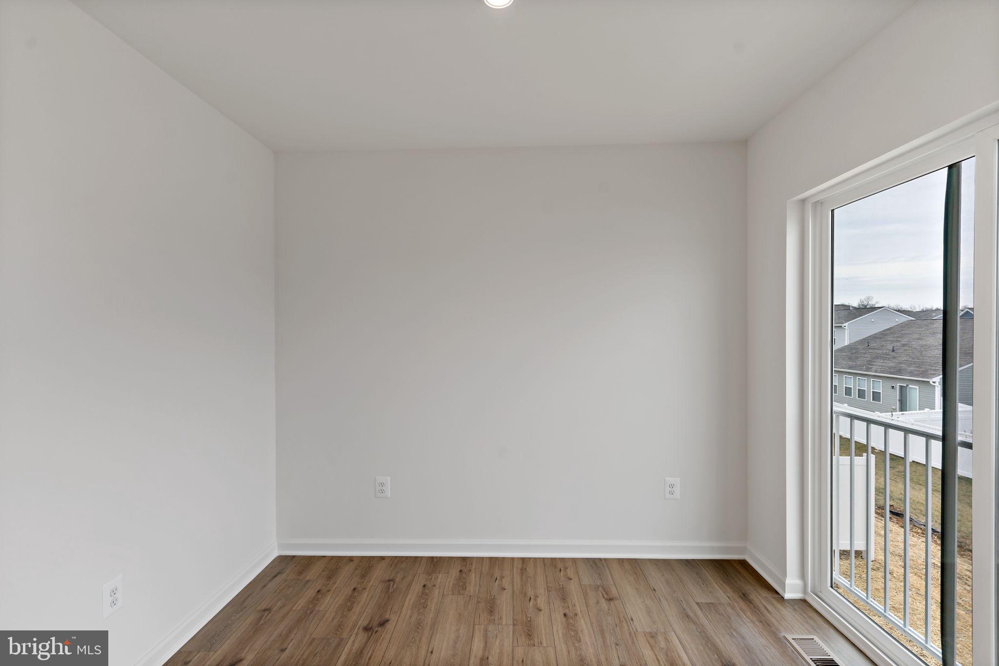 OVERLOOK AT RIVERSIDE TOWNHOMES - Residential