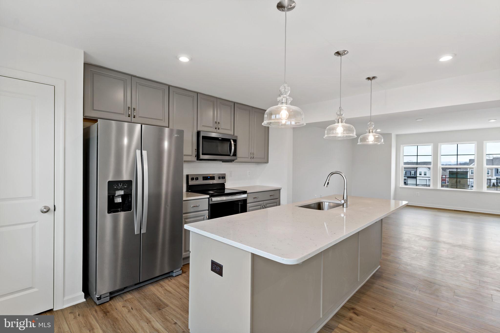 OVERLOOK AT RIVERSIDE TOWNHOMES - Residential