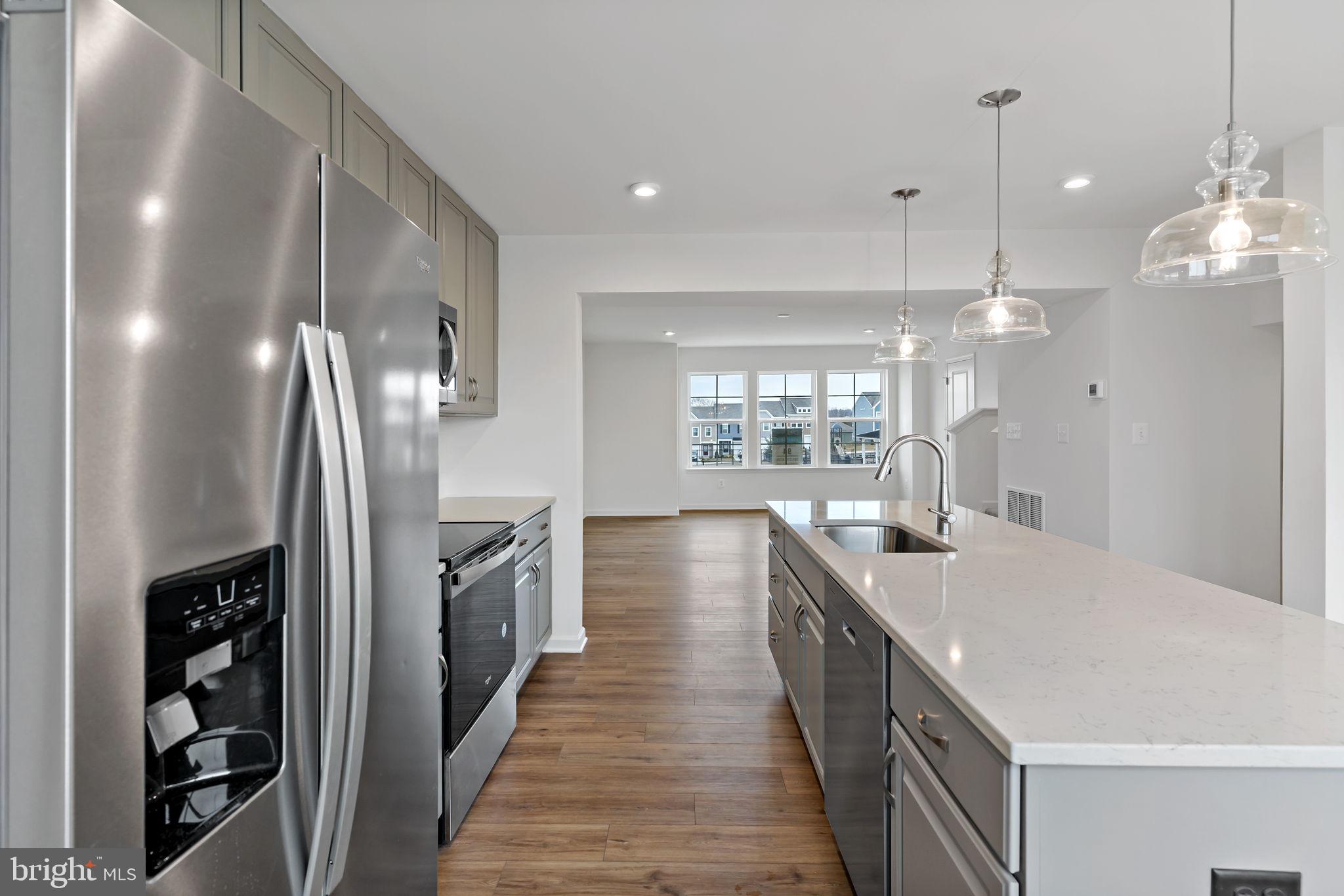 OVERLOOK AT RIVERSIDE TOWNHOMES - Residential