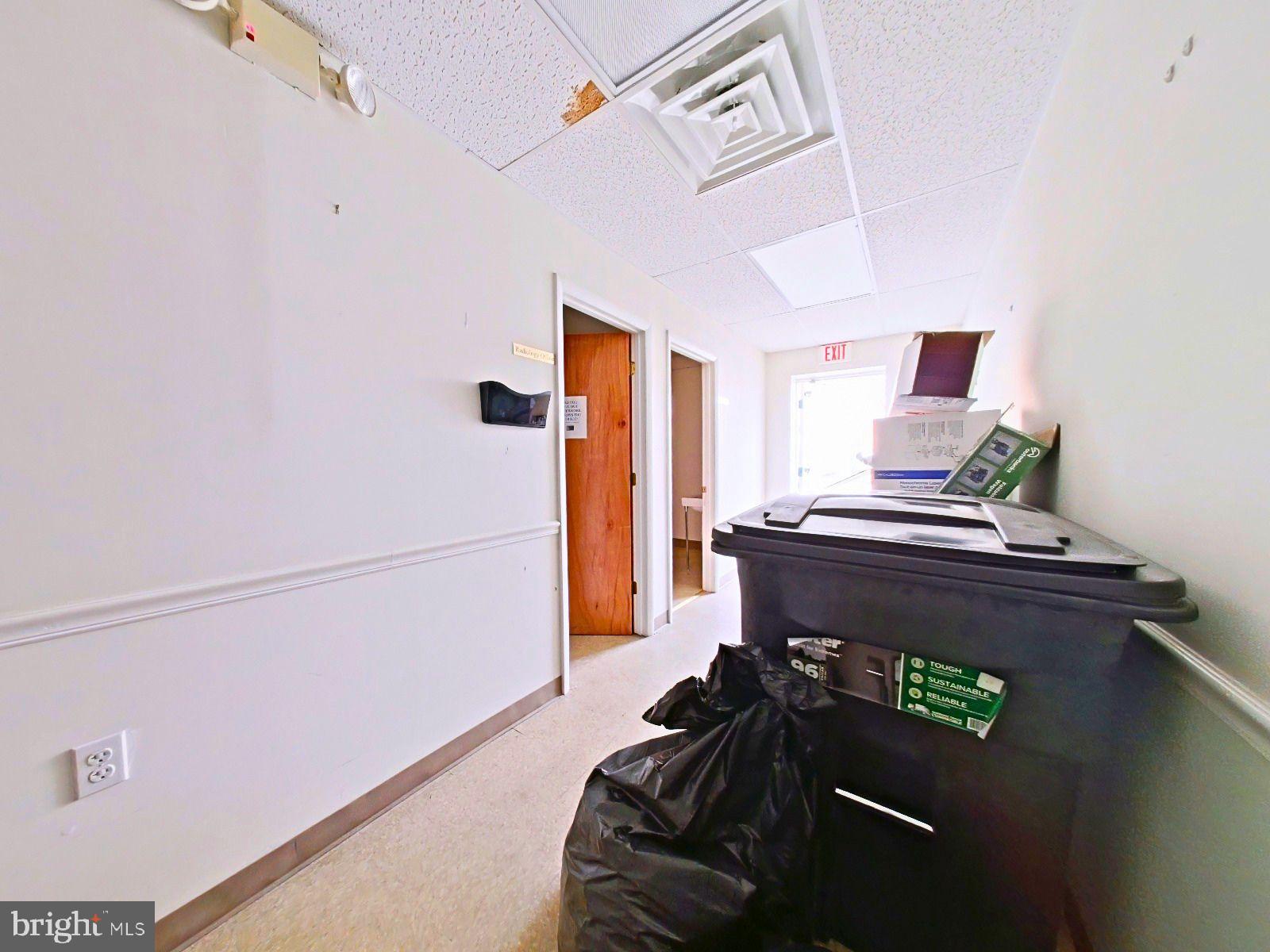 WEST OAK LANE - Commercial Sale