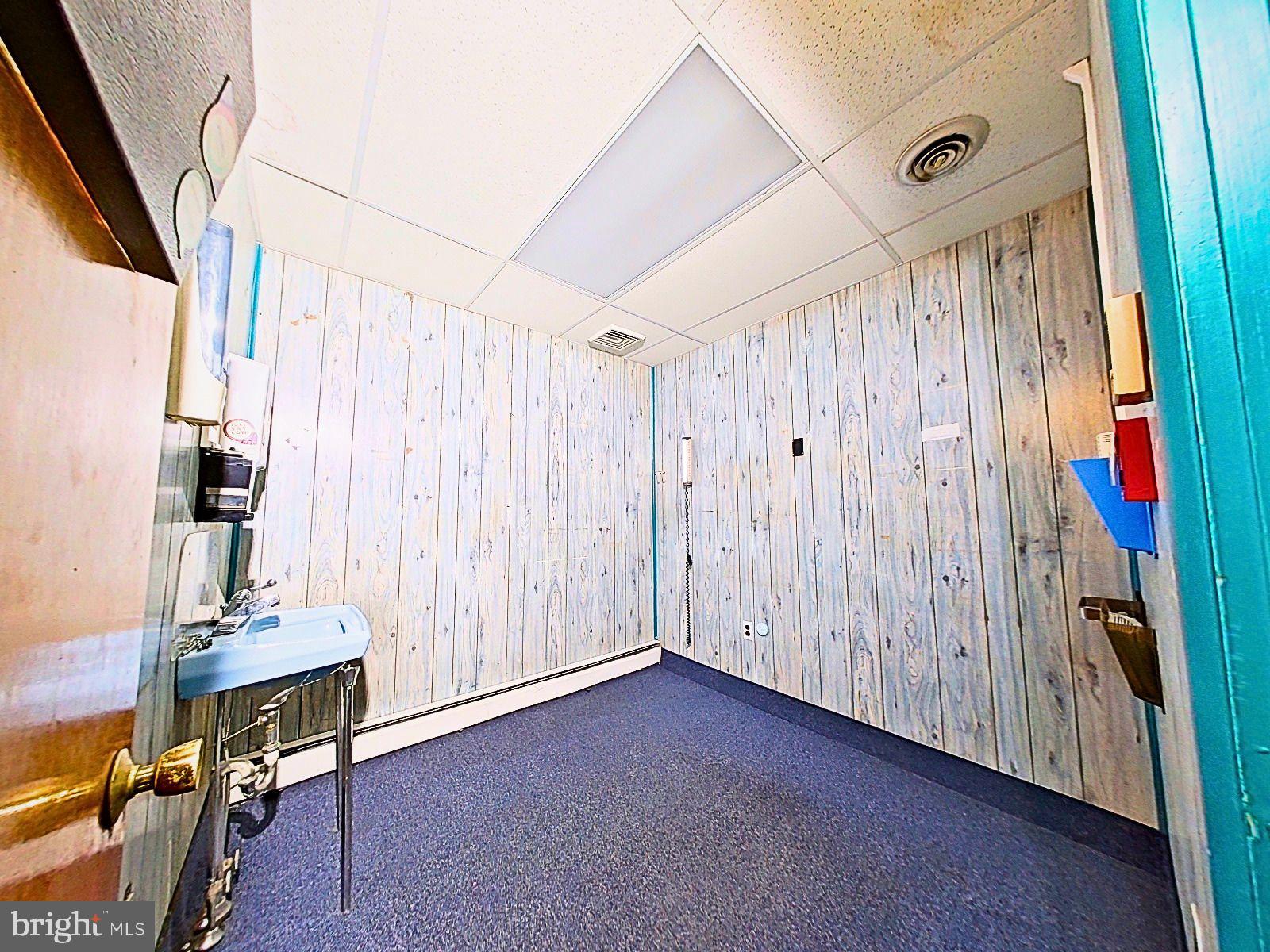 WEST OAK LANE - Commercial Sale