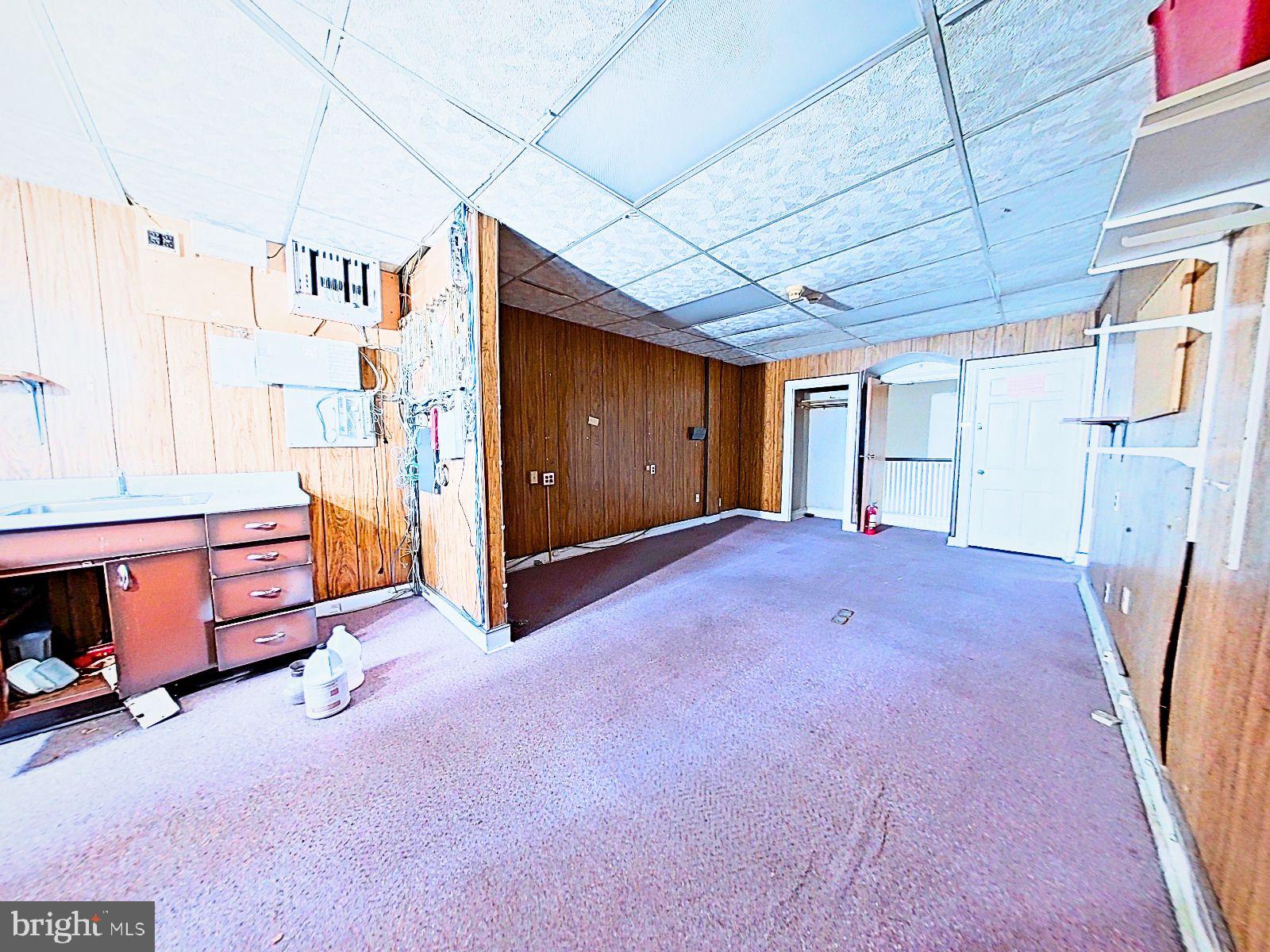 WEST OAK LANE - Commercial Sale